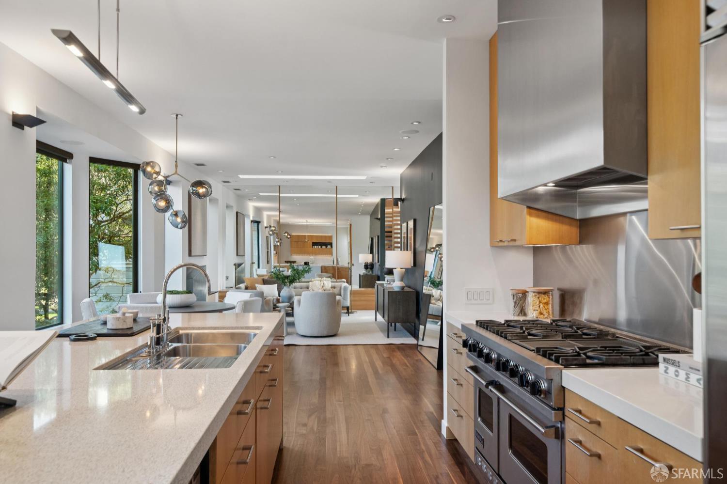 Detail Gallery Image 17 of 79 For 726 Lake St, San Francisco,  CA 94118 - 3 Beds | 3/1 Baths