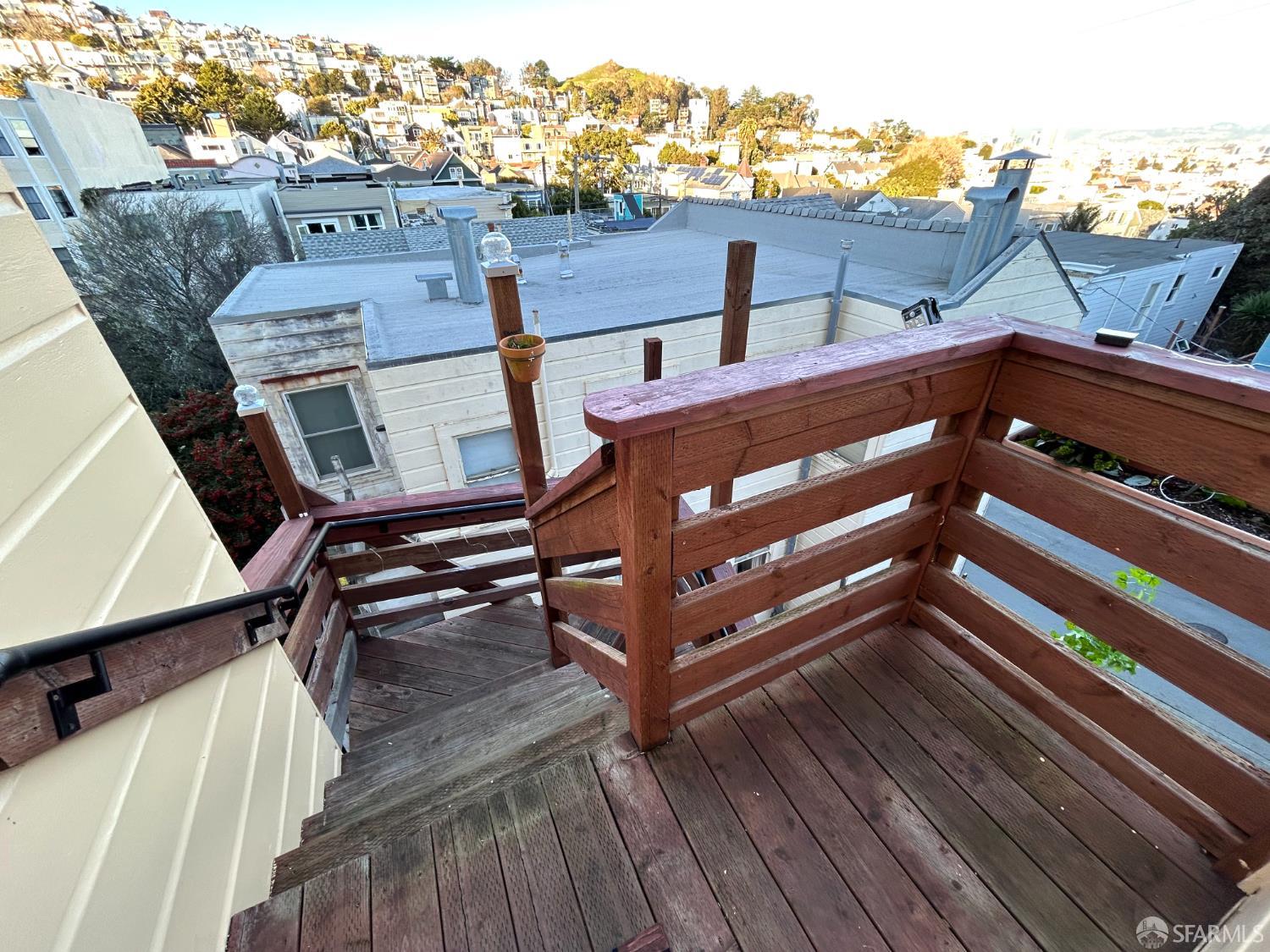 Detail Gallery Image 20 of 27 For 106 Caselli Ave #108,  San Francisco,  CA 94114 - 2 Beds | 1 Baths