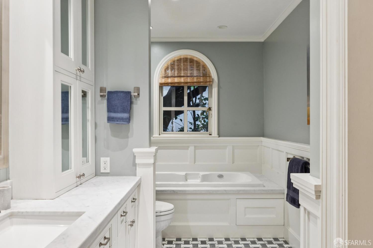 Detail Gallery Image 26 of 48 For 1150 Lombard St #18,  San Francisco,  CA 94109 - 2 Beds | 2 Baths