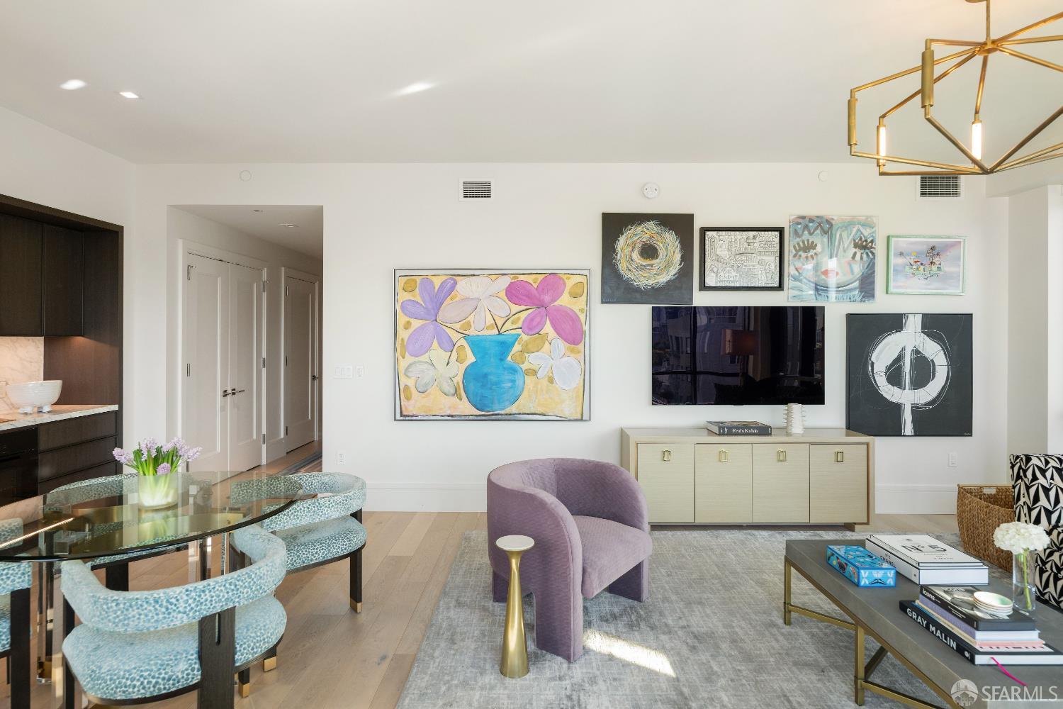 Photo #10: 425092518 Listing: Photo #10