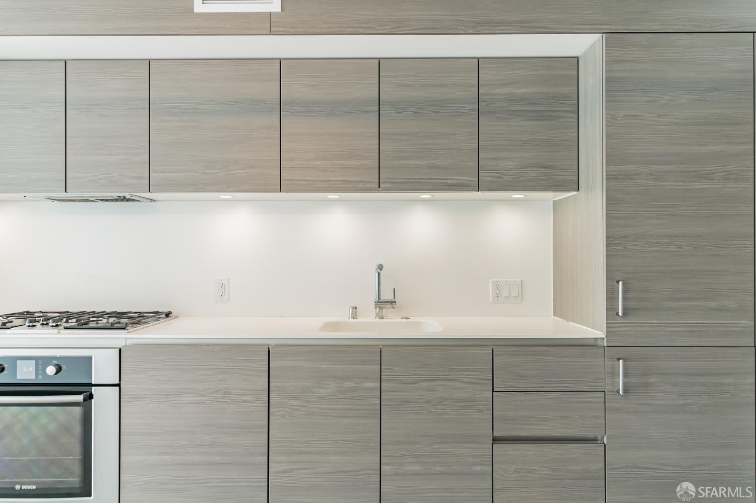 Detail Gallery Image 8 of 29 For 8 Octavia St #505,  San Francisco,  CA 94102 - 1 Beds | 1 Baths