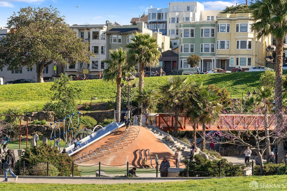 Detail Gallery Image 55 of 65 For 22 Abbey St, San Francisco,  CA 94114 - 3 Beds | 3/1 Baths