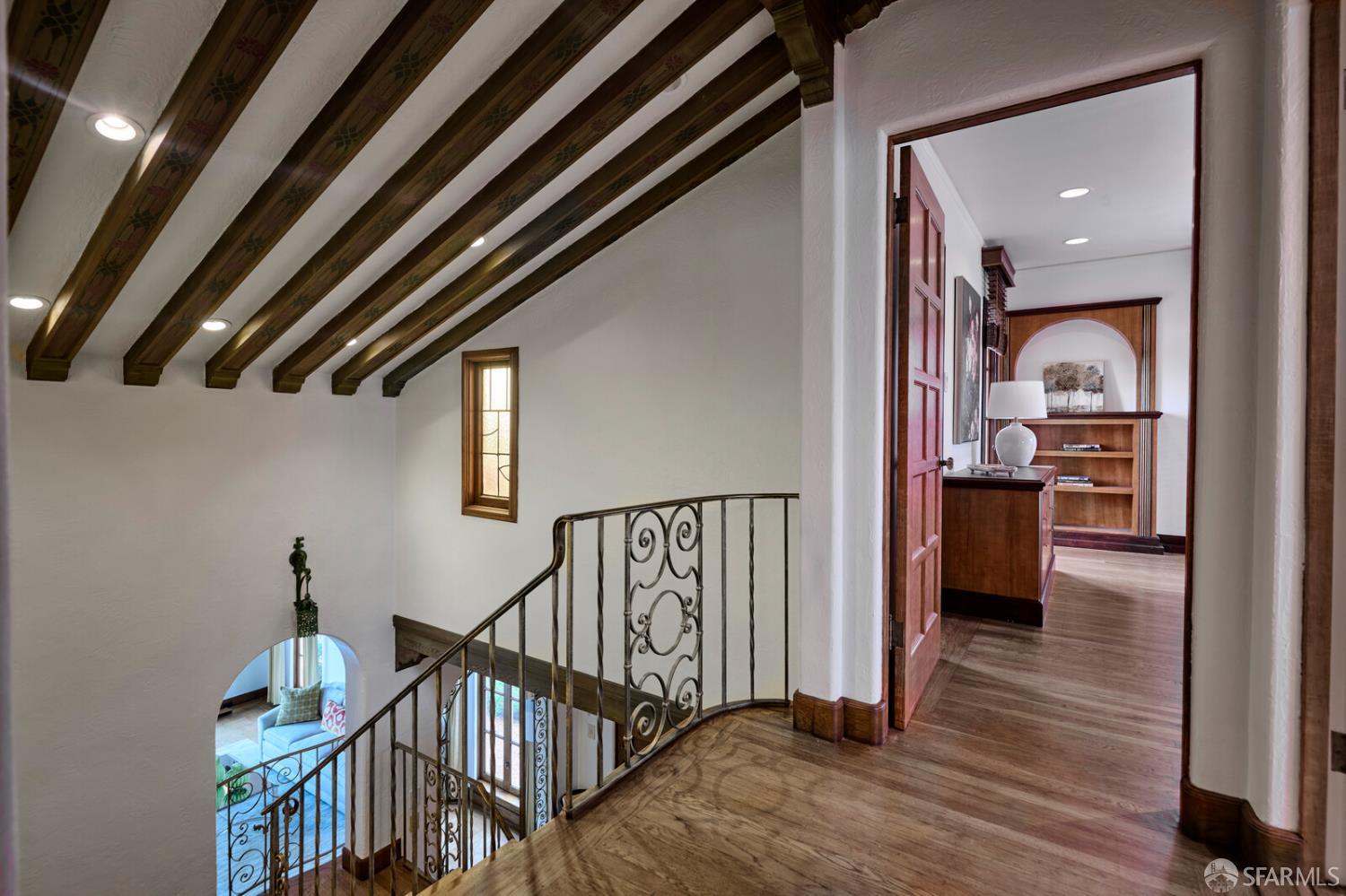 Detail Gallery Image 9 of 24 For 601 Junipero Serra Blvd, San Francisco,  CA 94127 - 4 Beds | 2 Baths