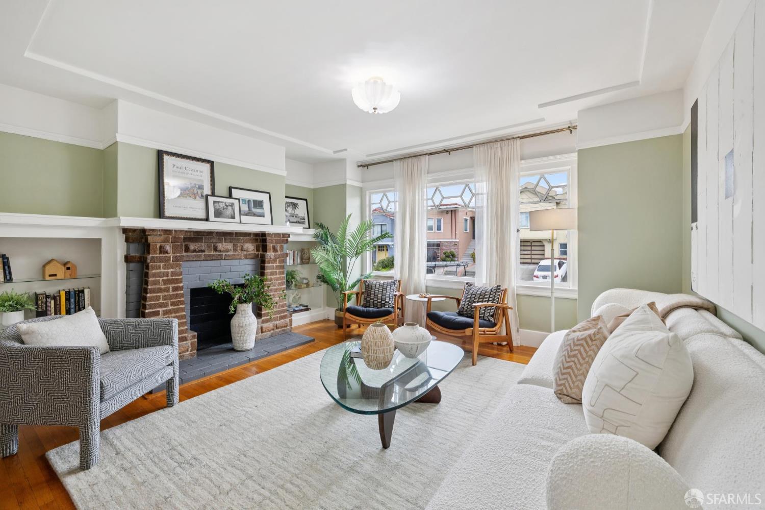 Detail Gallery Image 4 of 55 For 1439 22nd Ave, San Francisco,  CA 94122 - 3 Beds | 1/1 Baths