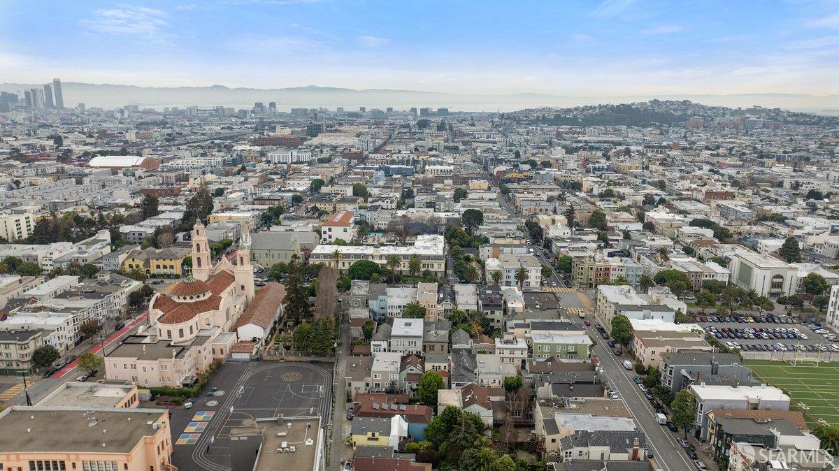 Detail Gallery Image 53 of 65 For 22 Abbey St, San Francisco,  CA 94114 - 3 Beds | 3/1 Baths