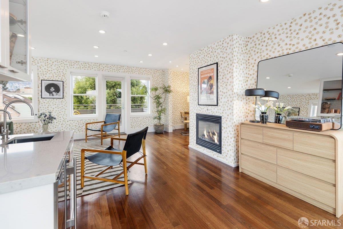 Detail Gallery Image 32 of 65 For 22 Abbey St, San Francisco,  CA 94114 - 3 Beds | 3/1 Baths