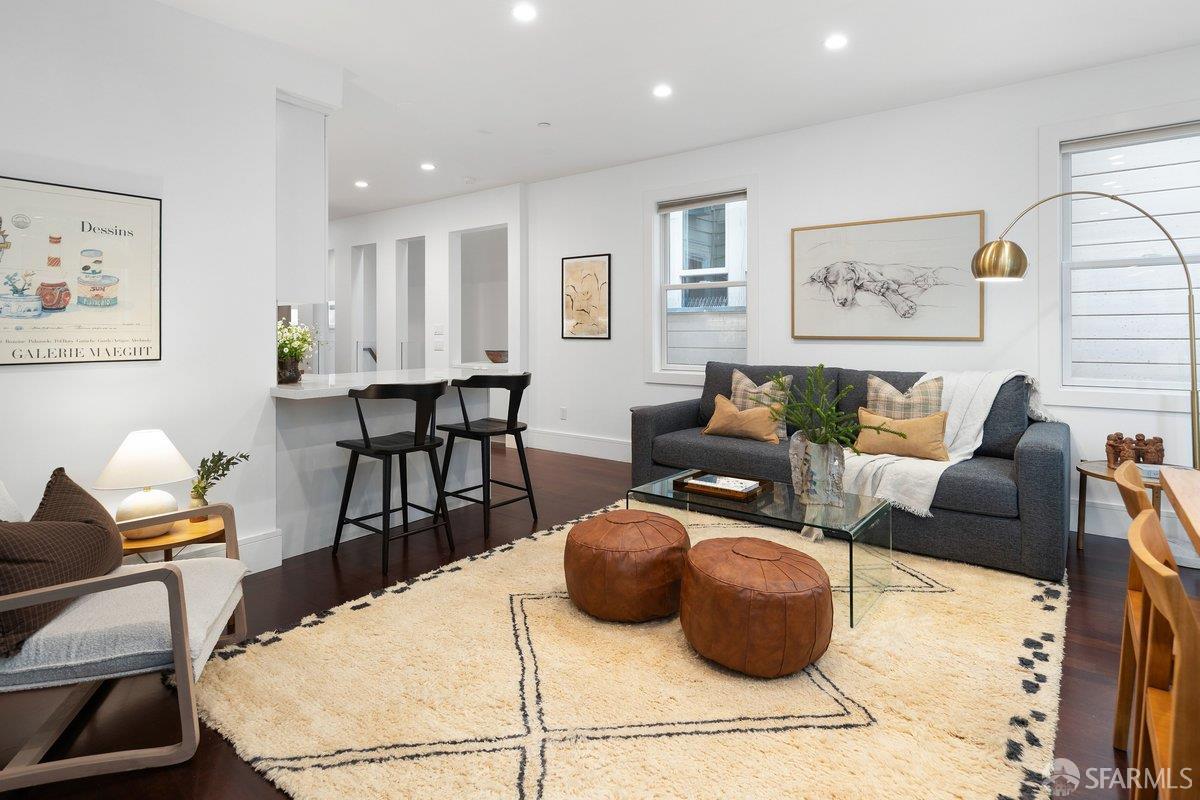 Detail Gallery Image 4 of 65 For 22 Abbey St, San Francisco,  CA 94114 - 3 Beds | 3/1 Baths