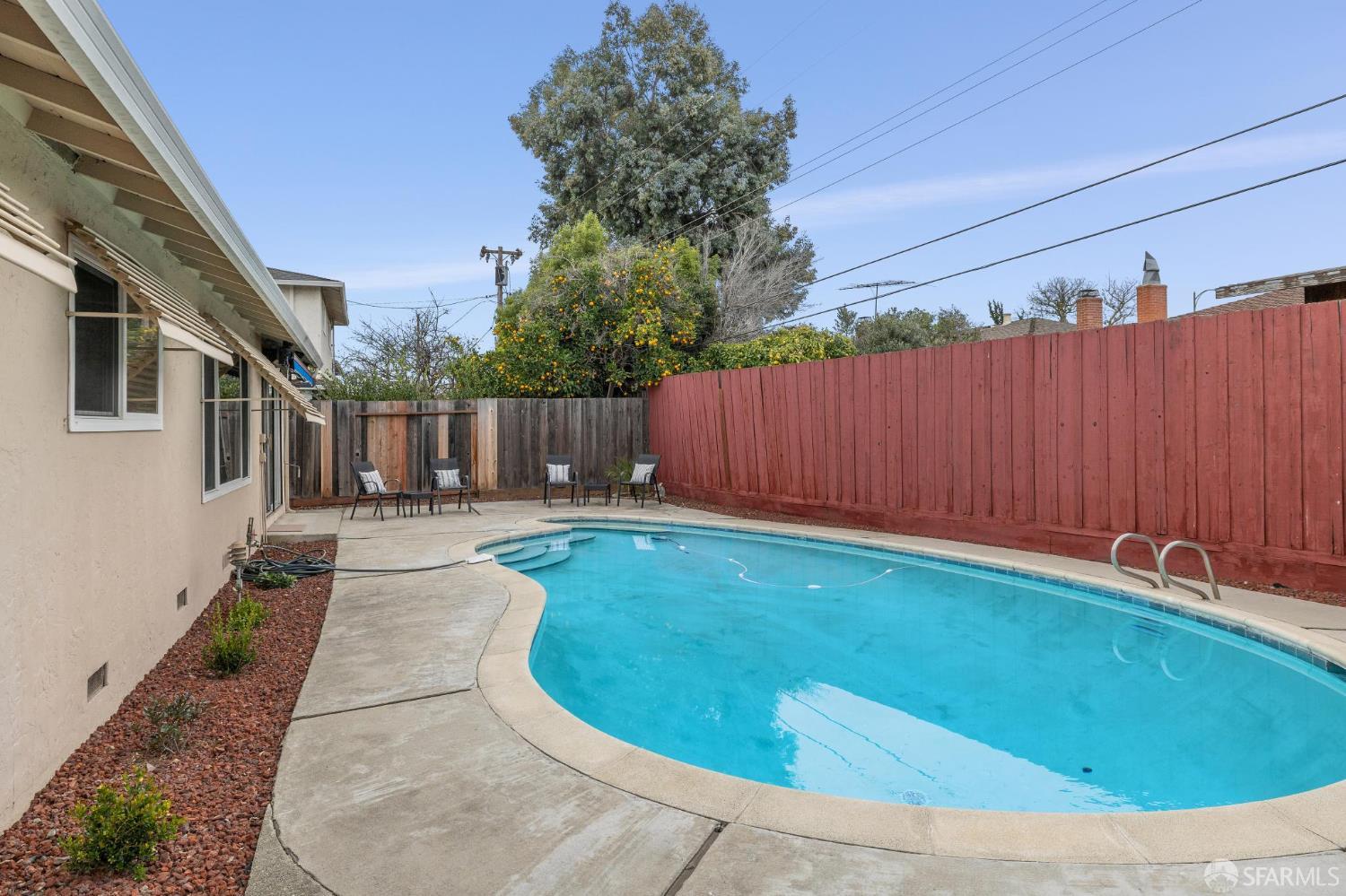 Detail Gallery Image 40 of 58 For 821 Raintree Dr, San Jose,  CA 95129 - 3 Beds | 2 Baths