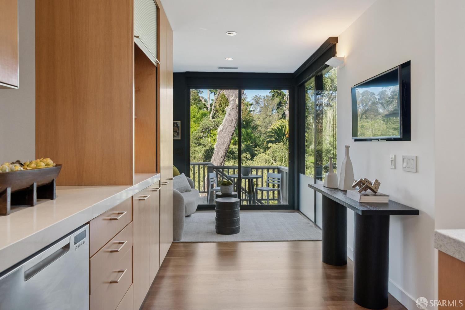 Detail Gallery Image 19 of 79 For 726 Lake St, San Francisco,  CA 94118 - 3 Beds | 3/1 Baths