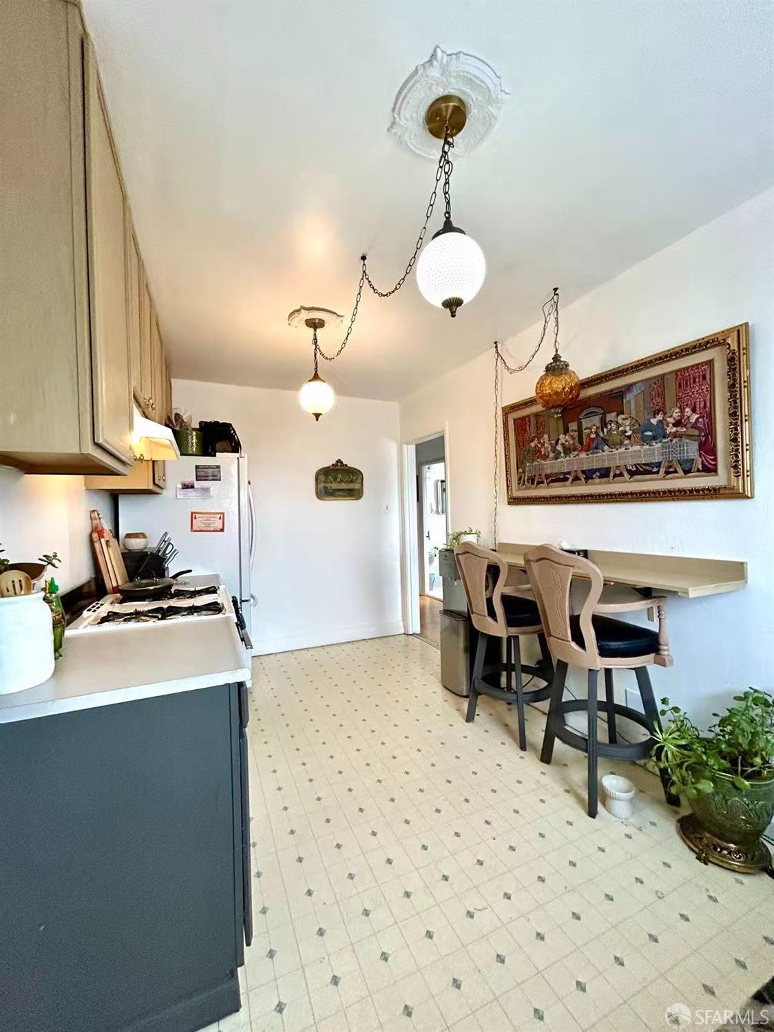 Detail Gallery Image 5 of 20 For 6454 Mission St, Daly City,  CA 94014 - – Beds | – Baths