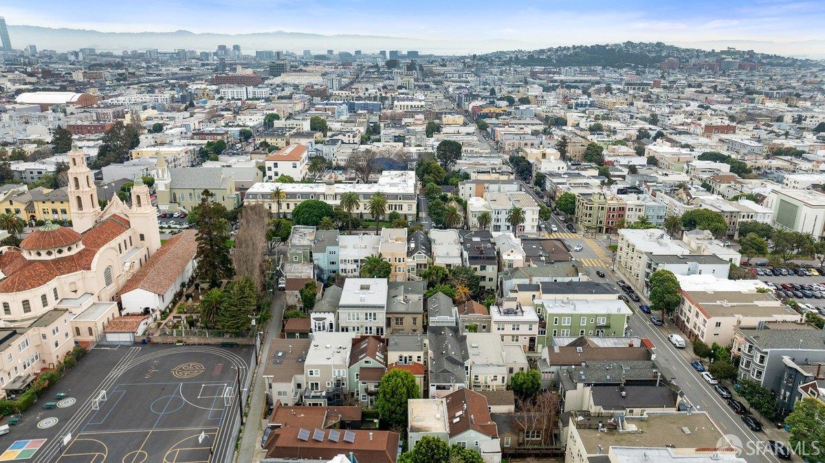 Detail Gallery Image 50 of 65 For 22 Abbey St, San Francisco,  CA 94114 - 3 Beds | 3/1 Baths