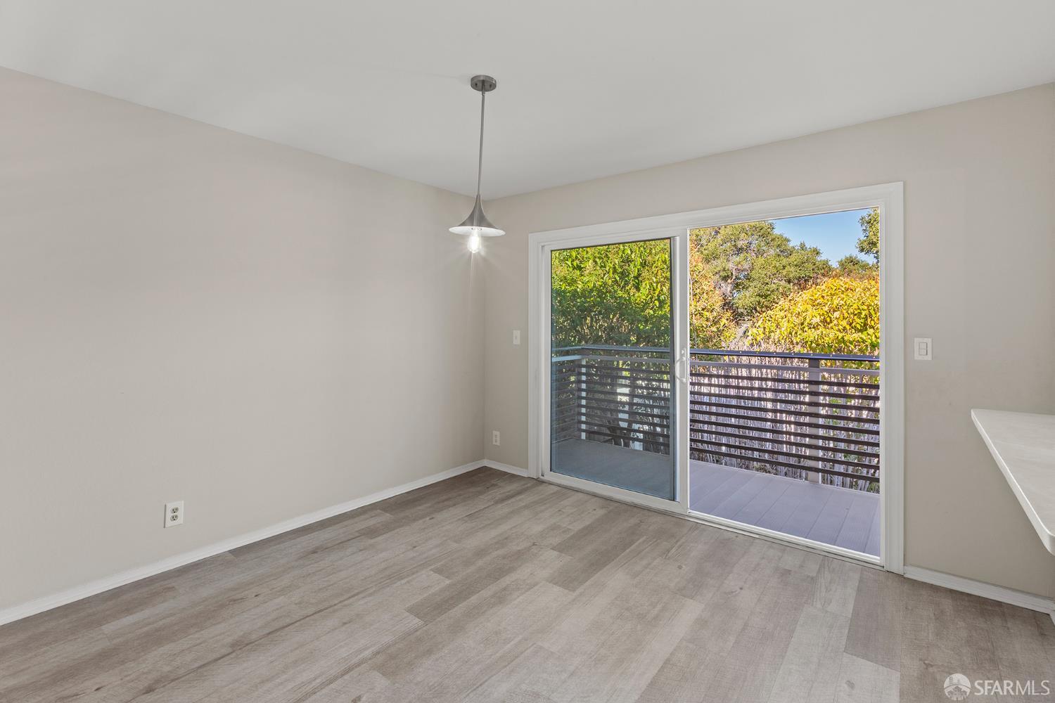 Detail Gallery Image 7 of 25 For 1059 El Centro Ave #3,  Oakland,  CA 94602 - 2 Beds | 2 Baths