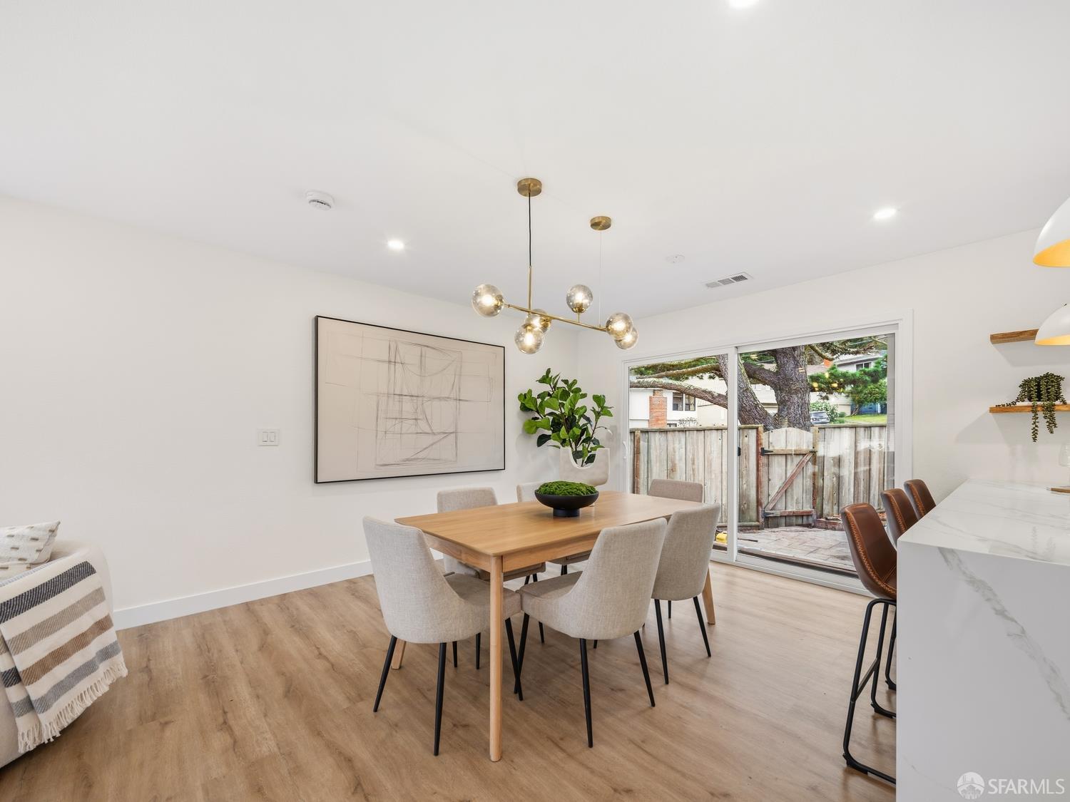 Detail Gallery Image 16 of 26 For 1107 Mason Dr, Pacifica,  CA 94404 - 4 Beds | 3 Baths