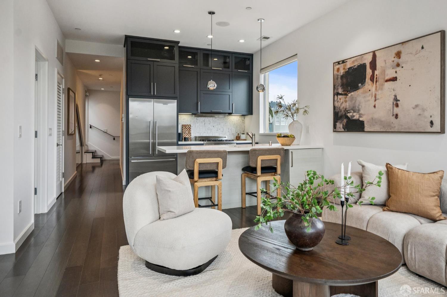 Detail Gallery Image 16 of 54 For 1479 Dolores St, San Francisco,  CA 94110 - 2 Beds | 2 Baths