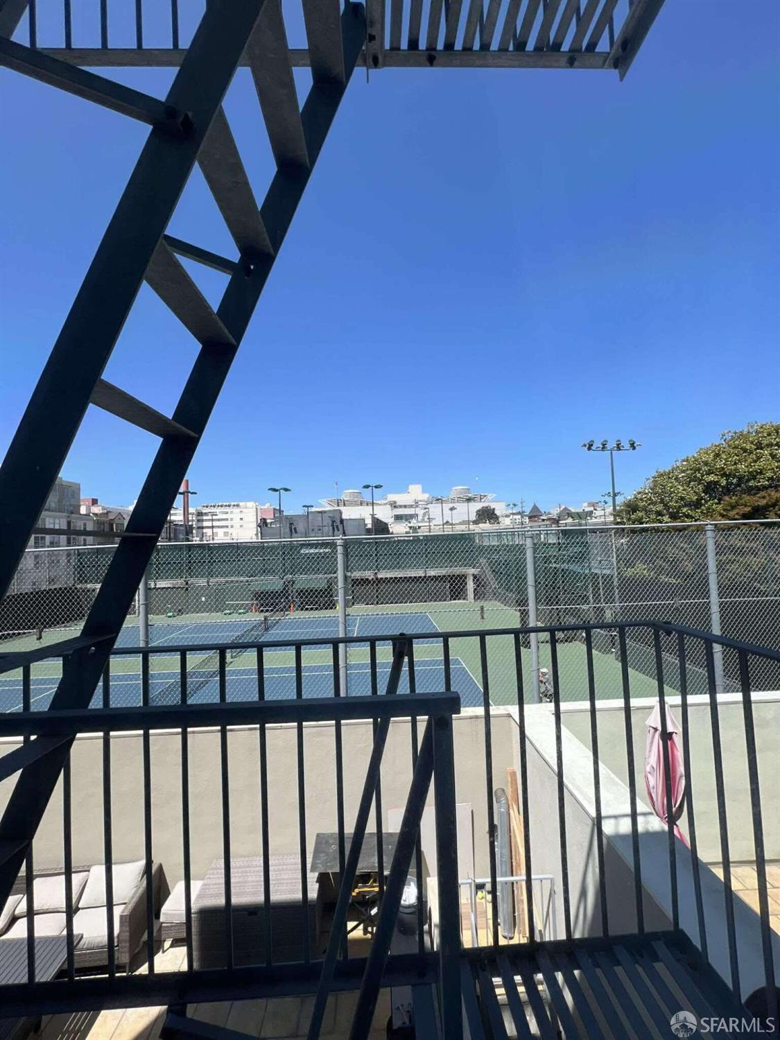 Detail Gallery Image 15 of 20 For 1715 Pierce St #2,  San Francisco,  CA 94115 - 2 Beds | 2 Baths