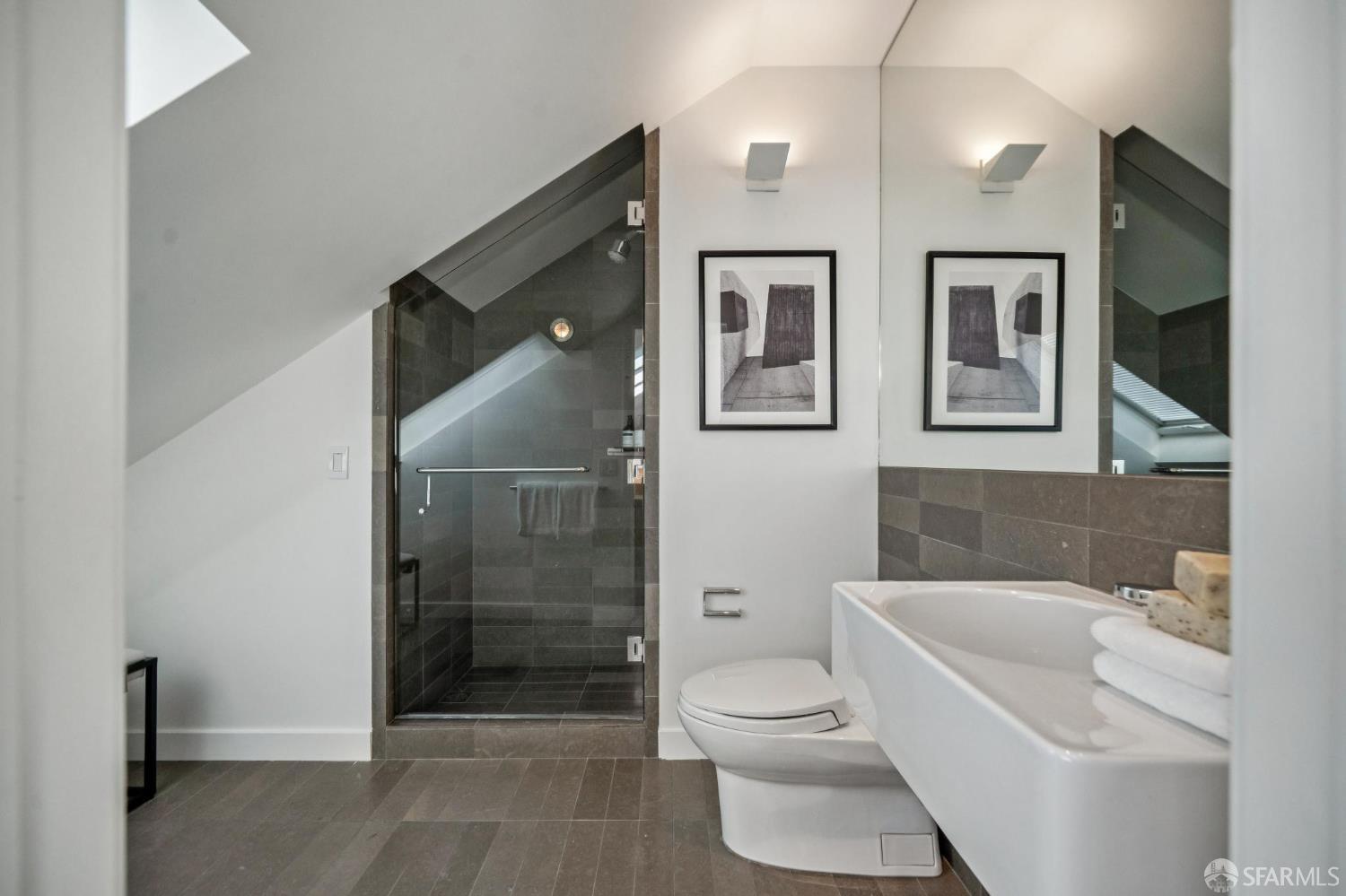 Detail Gallery Image 64 of 79 For 726 Lake St, San Francisco,  CA 94118 - 3 Beds | 3/1 Baths