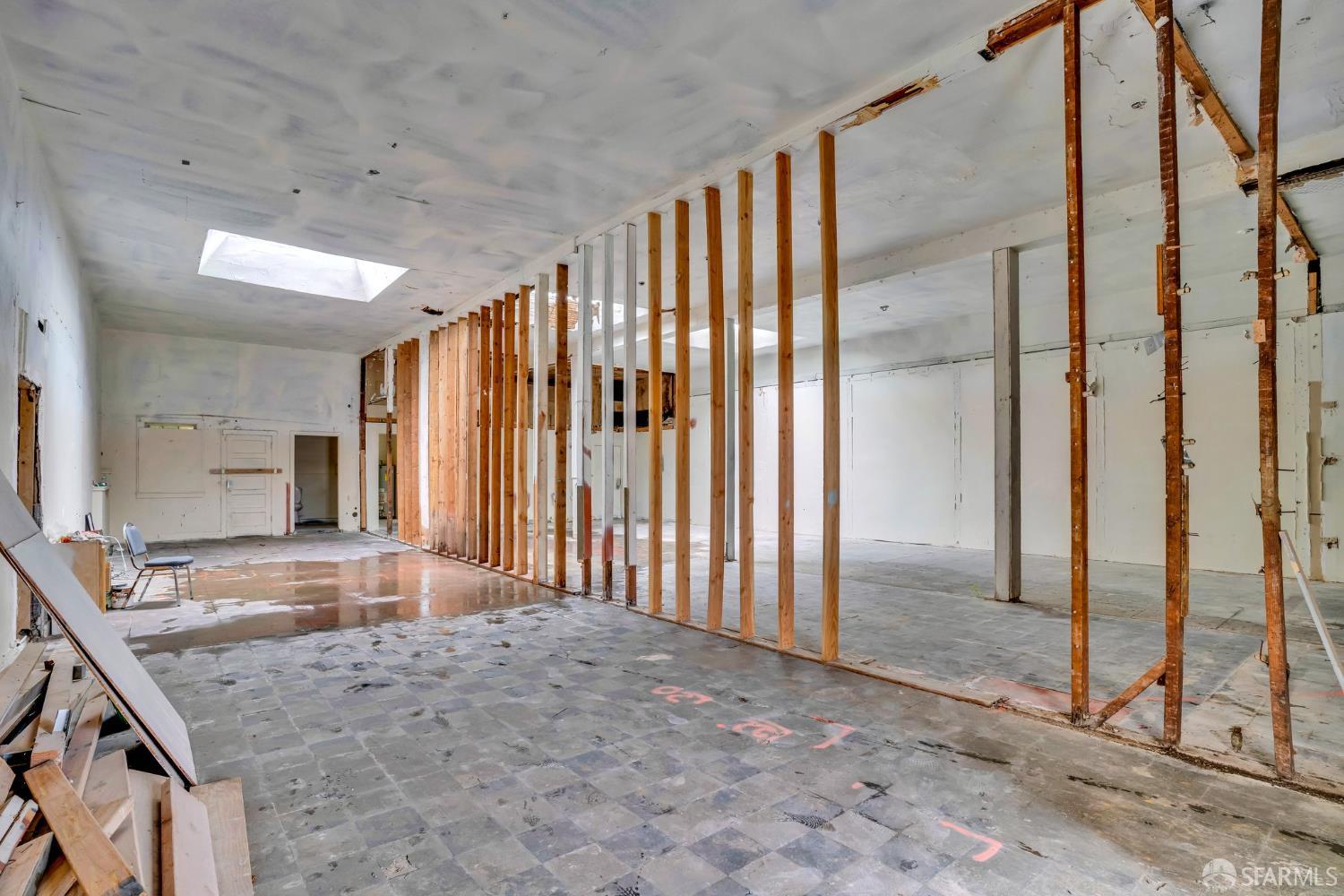 Detail Gallery Image 12 of 34 For 5300 Foothill Blvd, Oakland,  CA 94601 - – Beds | – Baths