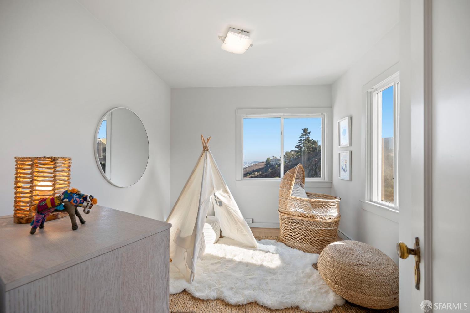 Detail Gallery Image 43 of 81 For 11 Encline Ct, San Francisco,  CA 94127 - 3 Beds | 3/1 Baths