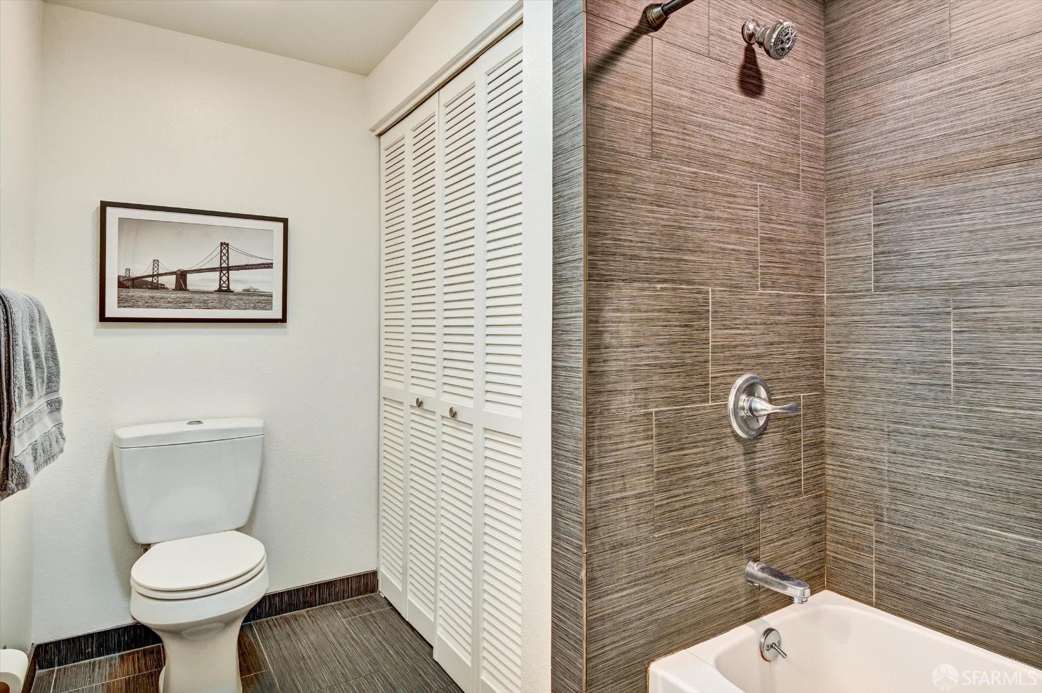 Photo #24: 426098097 Listing: Photo #24