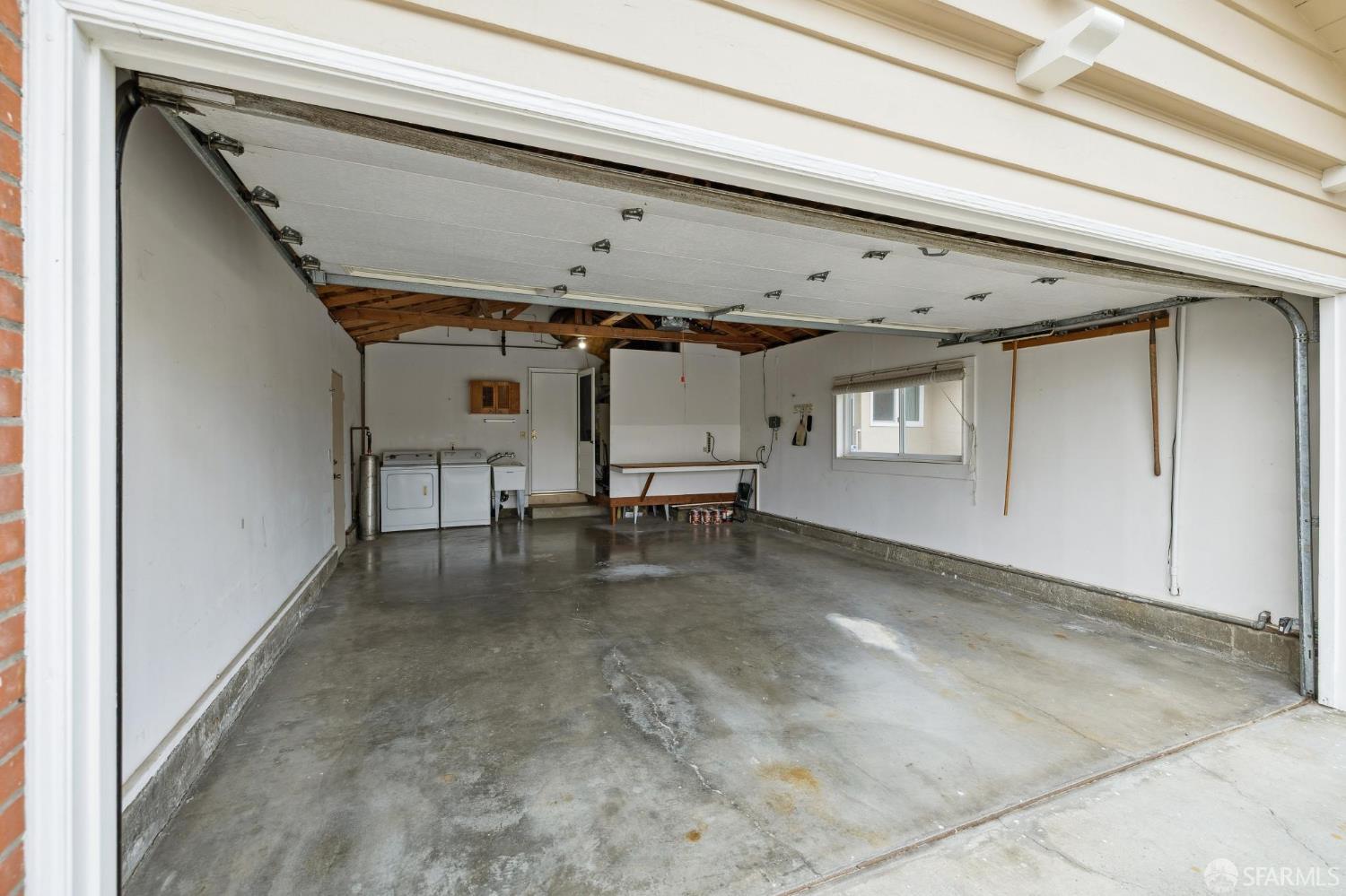 Detail Gallery Image 35 of 58 For 821 Raintree Dr, San Jose,  CA 95129 - 3 Beds | 2 Baths