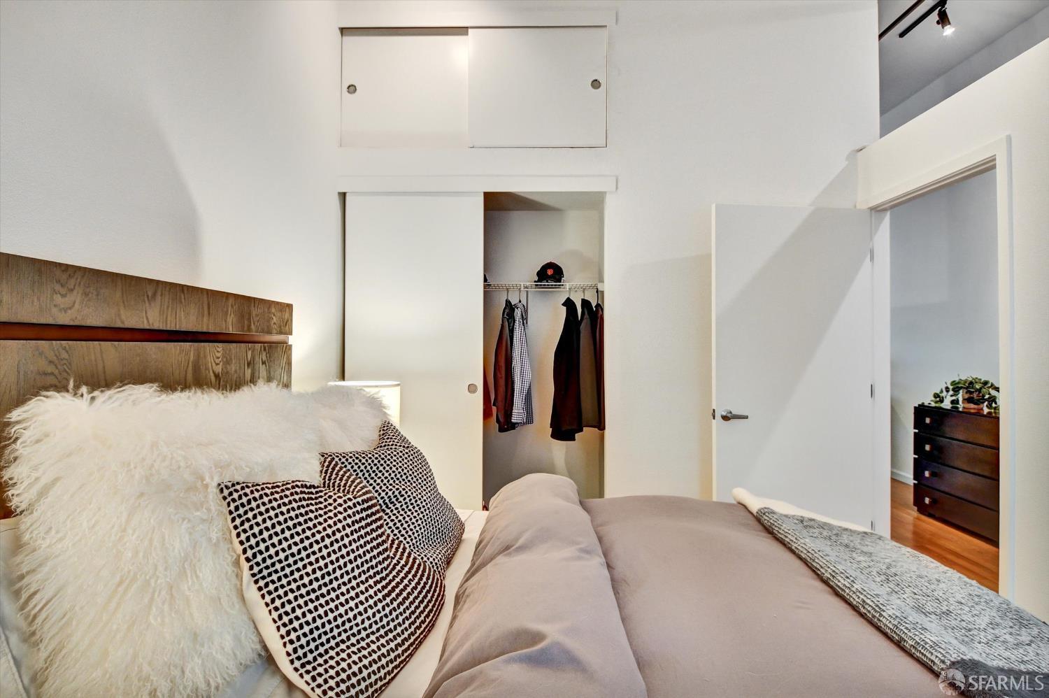 Photo #21: 426098097 Listing: Photo #21