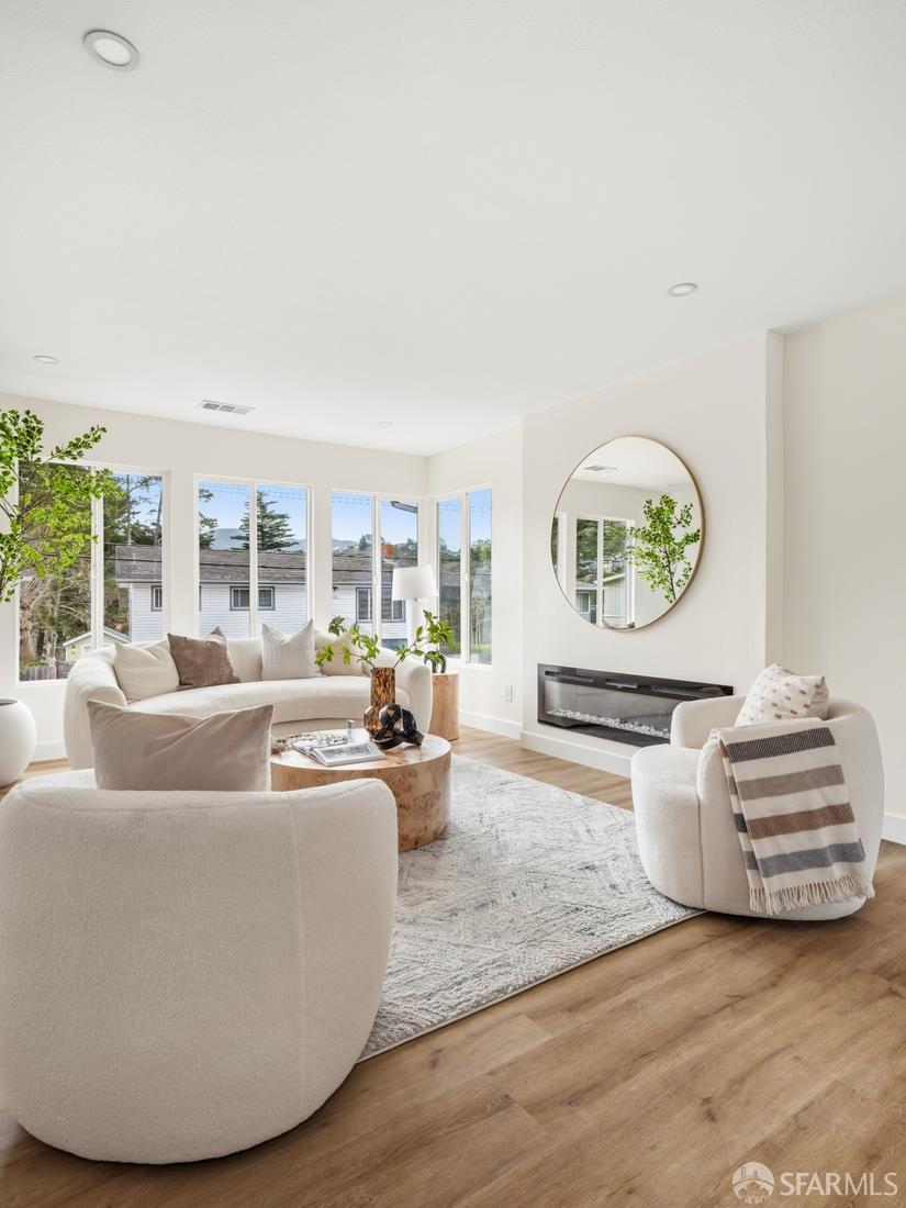 Detail Gallery Image 20 of 26 For 1107 Mason Dr, Pacifica,  CA 94404 - 4 Beds | 3 Baths