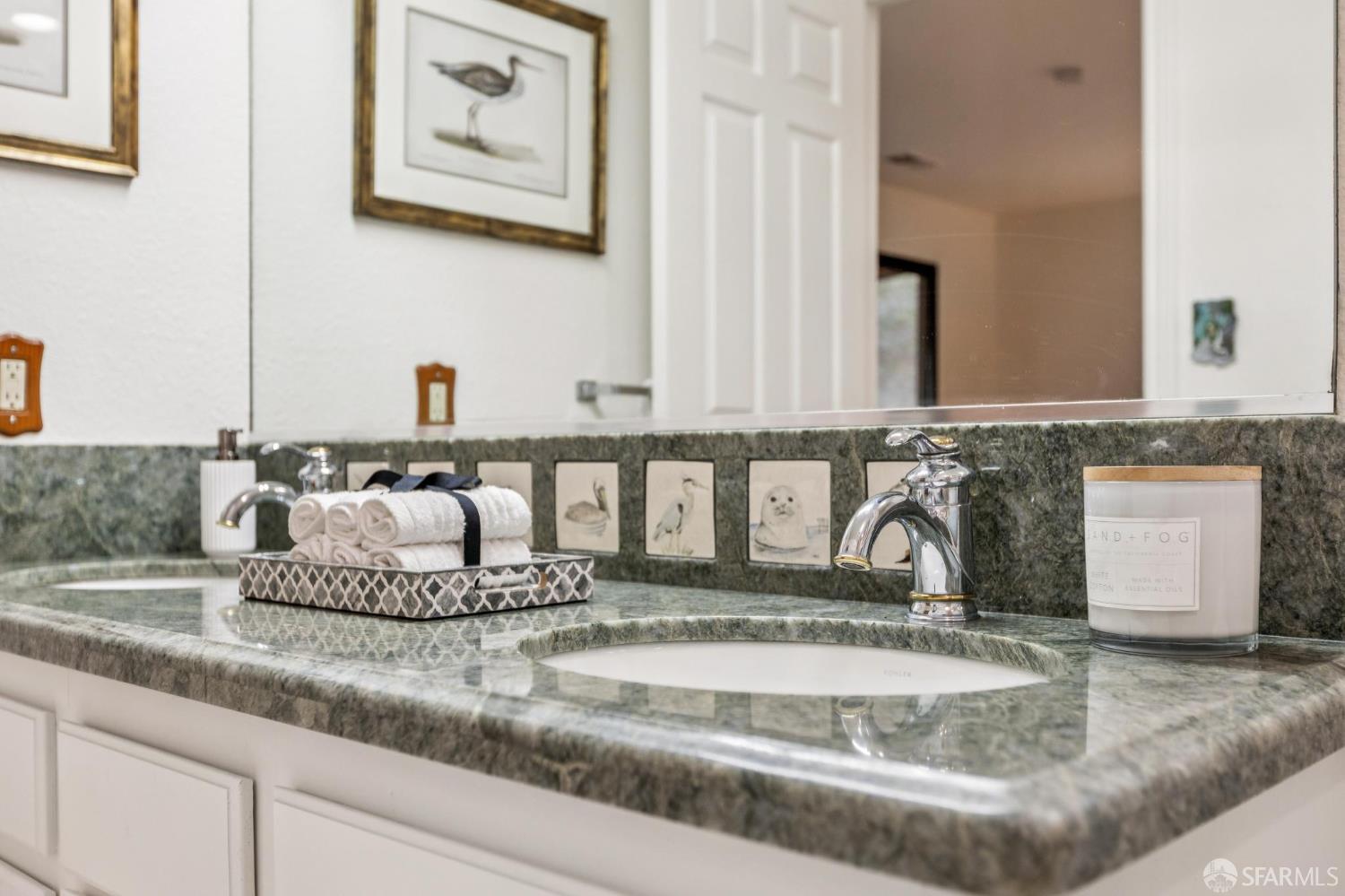 Detail Gallery Image 28 of 62 For 514 Isabella Ave, El Granada,  CA 94018 - 5 Beds | 3 Baths