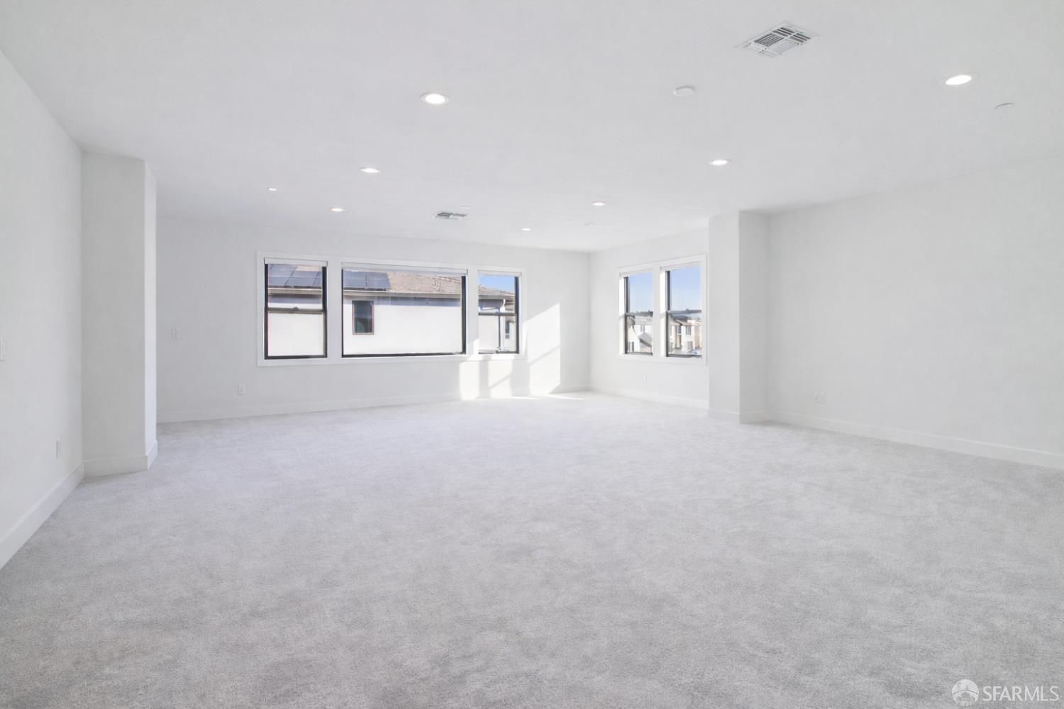 Detail Gallery Image 16 of 25 For 18471 Corte Zapala, Morgan Hill,  CA 95037 - 5 Beds | 5/1 Baths