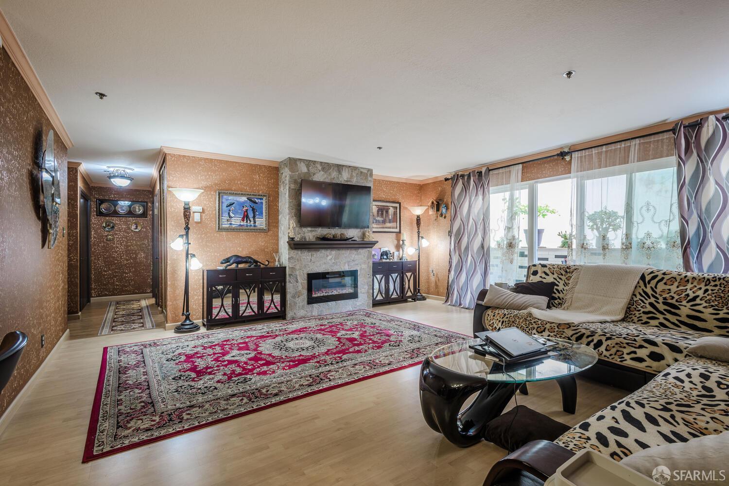 Detail Gallery Image 3 of 18 For 405 91st St #19,  Daly City,  CA 94015 - 1 Beds | 1 Baths