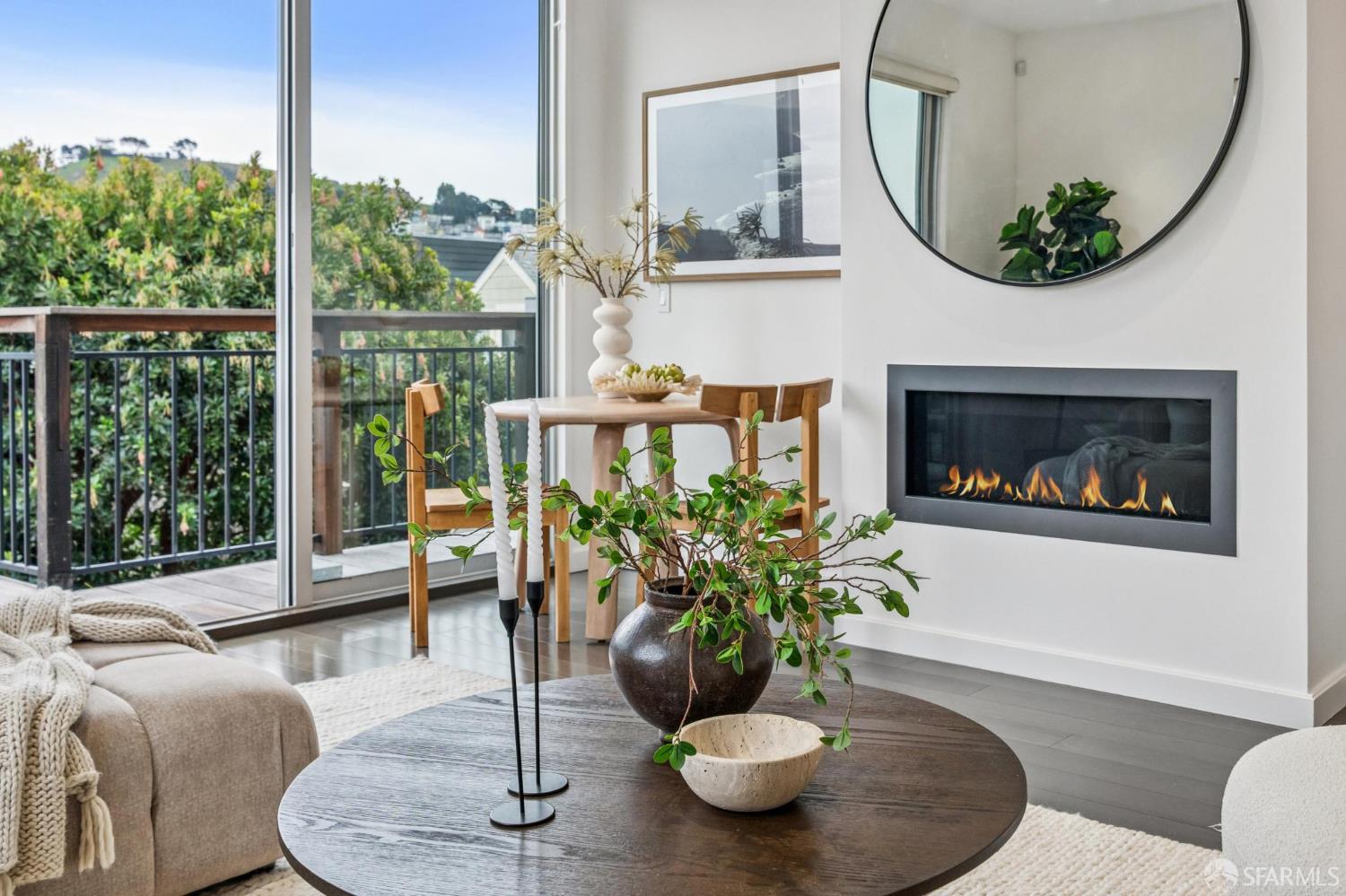 Detail Gallery Image 6 of 54 For 1479 Dolores St, San Francisco,  CA 94110 - 2 Beds | 2 Baths