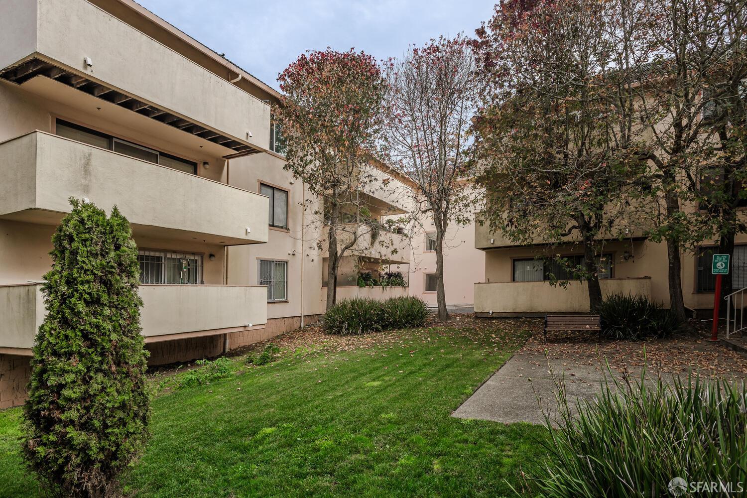 Detail Gallery Image 16 of 18 For 405 91st St #19,  Daly City,  CA 94015 - 1 Beds | 1 Baths