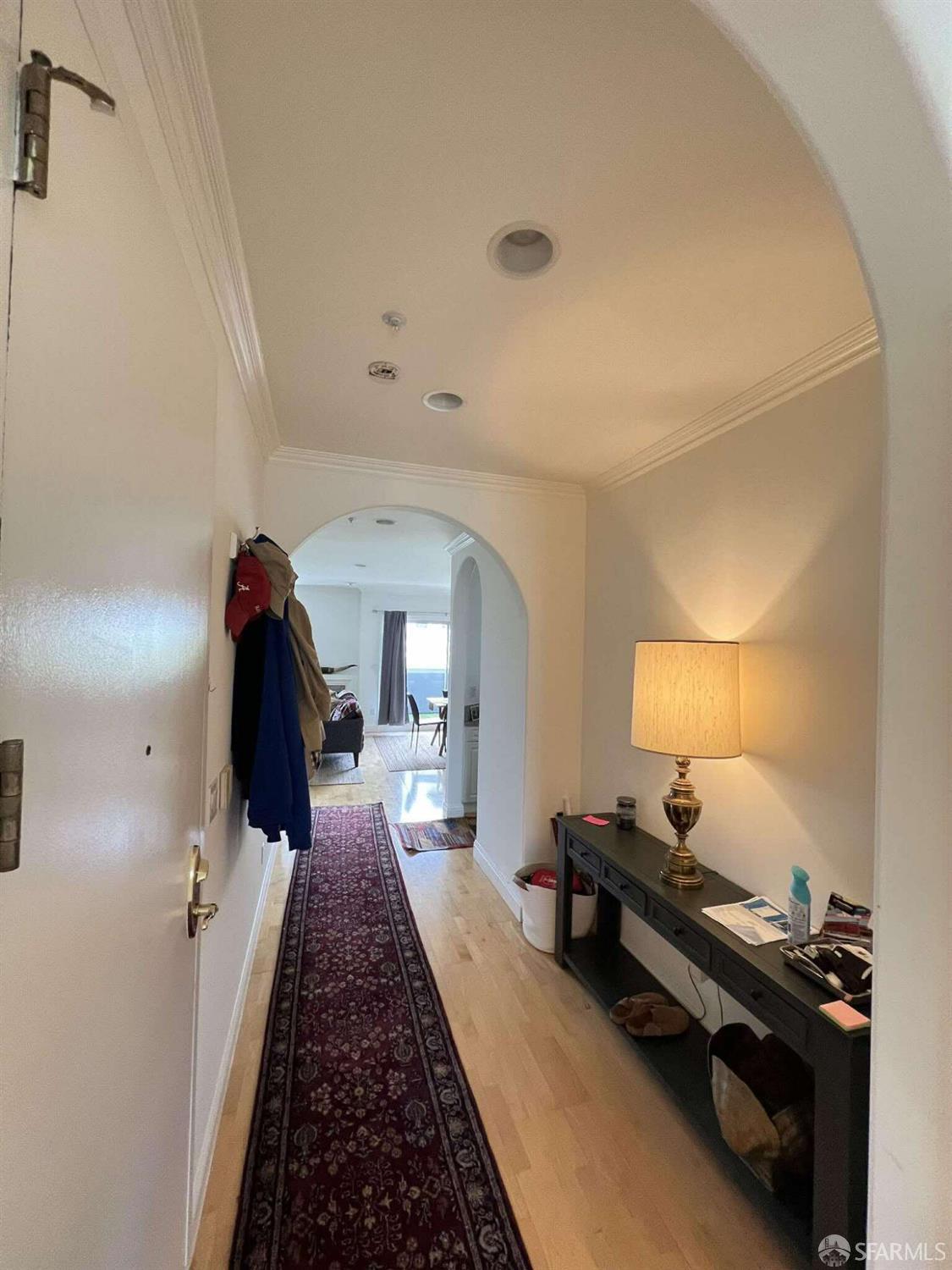 Detail Gallery Image 3 of 20 For 1715 Pierce St #2,  San Francisco,  CA 94115 - 2 Beds | 2 Baths