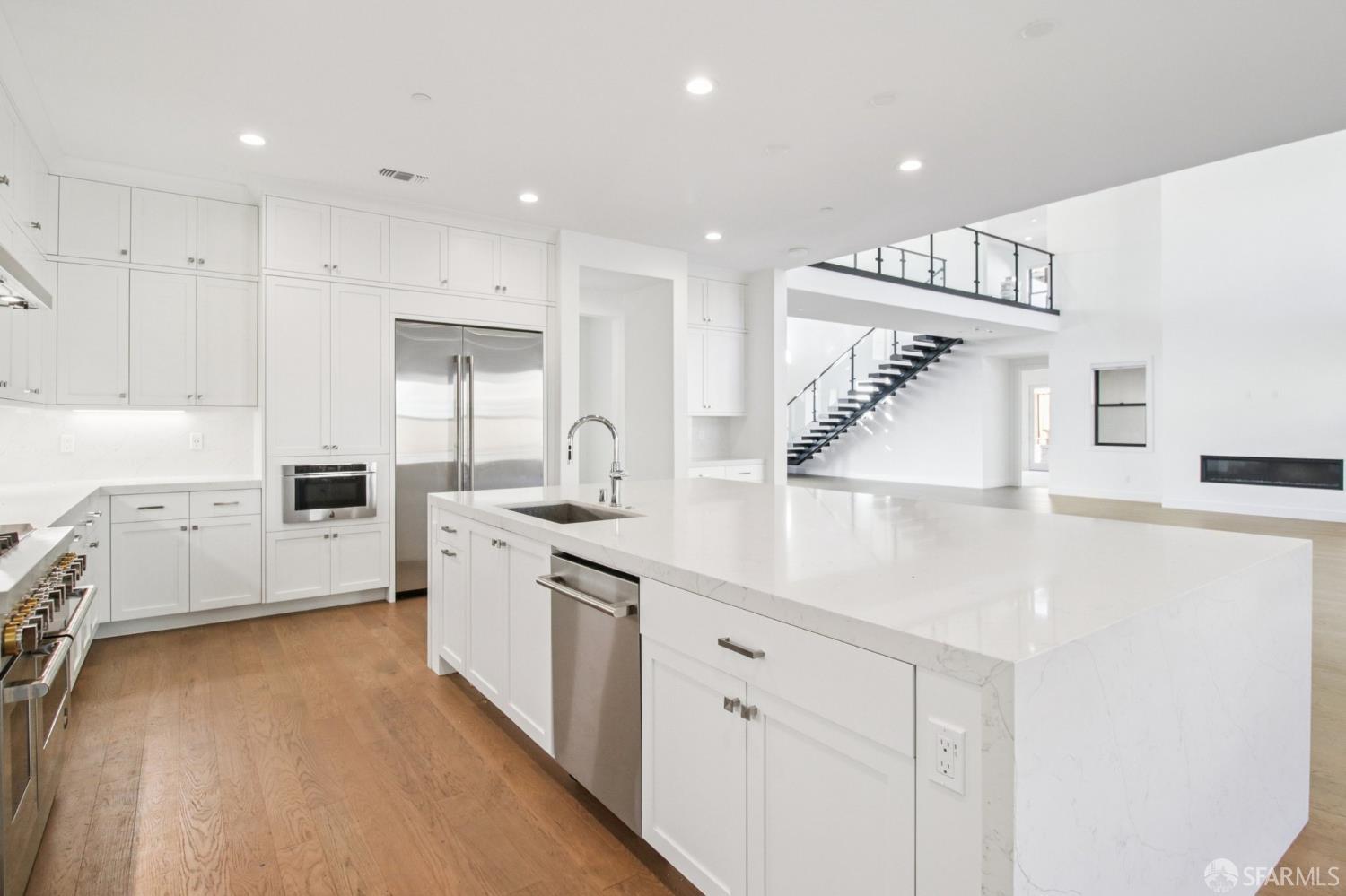 Detail Gallery Image 7 of 25 For 18471 Corte Zapala, Morgan Hill,  CA 95037 - 5 Beds | 5/1 Baths