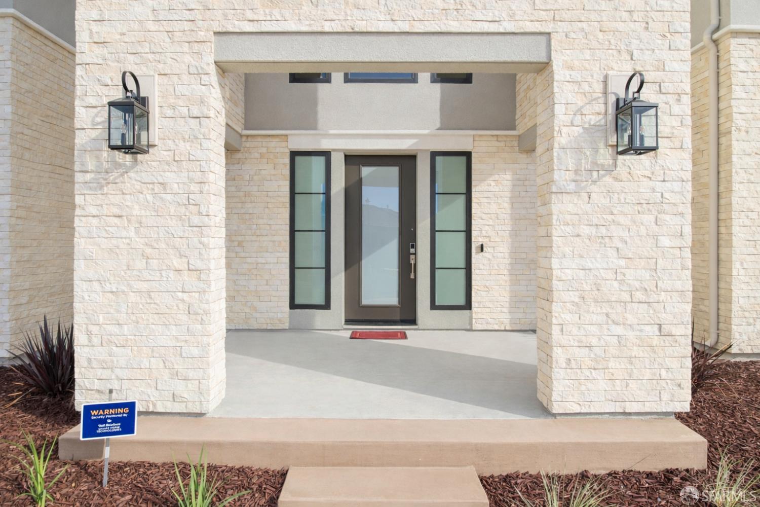 Detail Gallery Image 3 of 25 For 18471 Corte Zapala, Morgan Hill,  CA 95037 - 5 Beds | 5/1 Baths