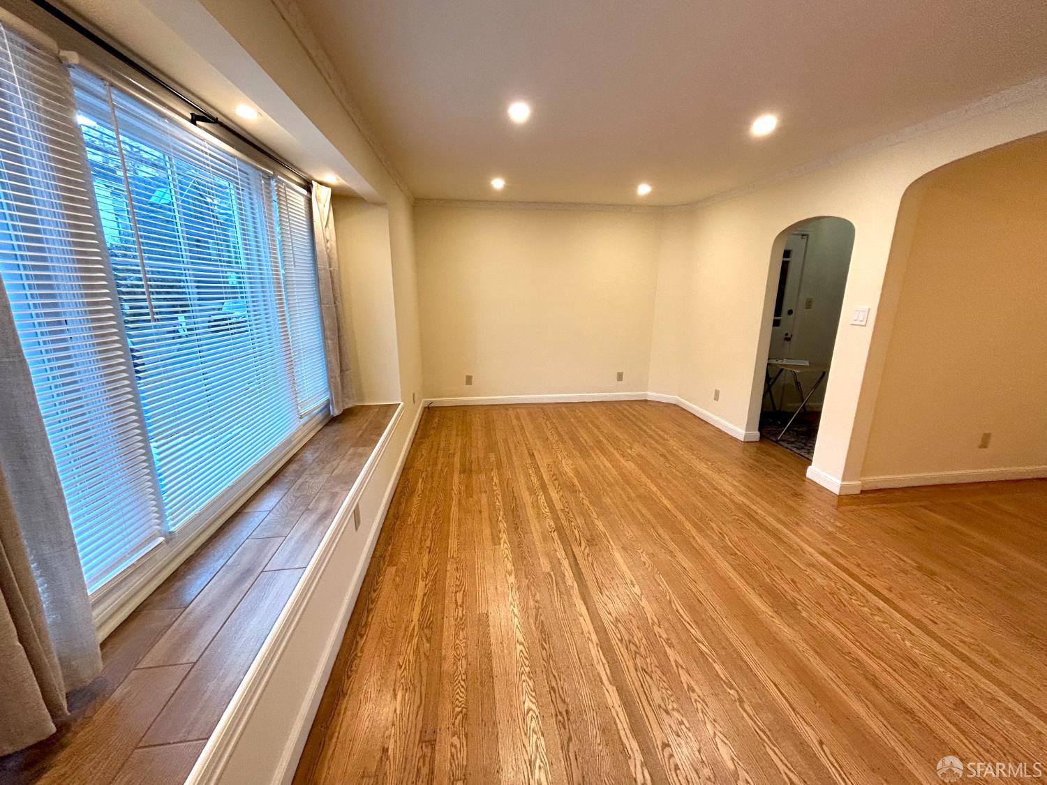 Detail Gallery Image 6 of 21 For 106 Caselli Ave #106,  San Francisco,  CA 94114 - 1 Beds | 1 Baths