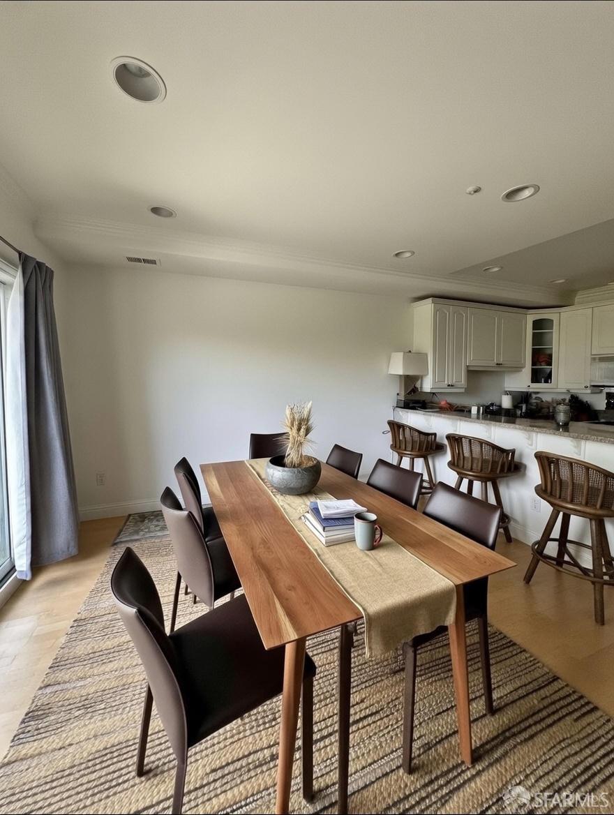 Detail Gallery Image 7 of 20 For 1715 Pierce St #2,  San Francisco,  CA 94115 - 2 Beds | 2 Baths