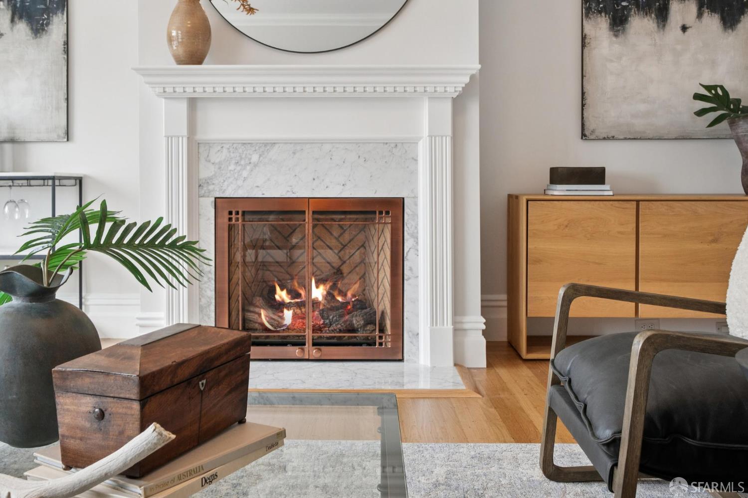 Detail Gallery Image 3 of 37 For 4025 Folsom St, San Francisco,  CA 94110 - 3 Beds | 2/1 Baths