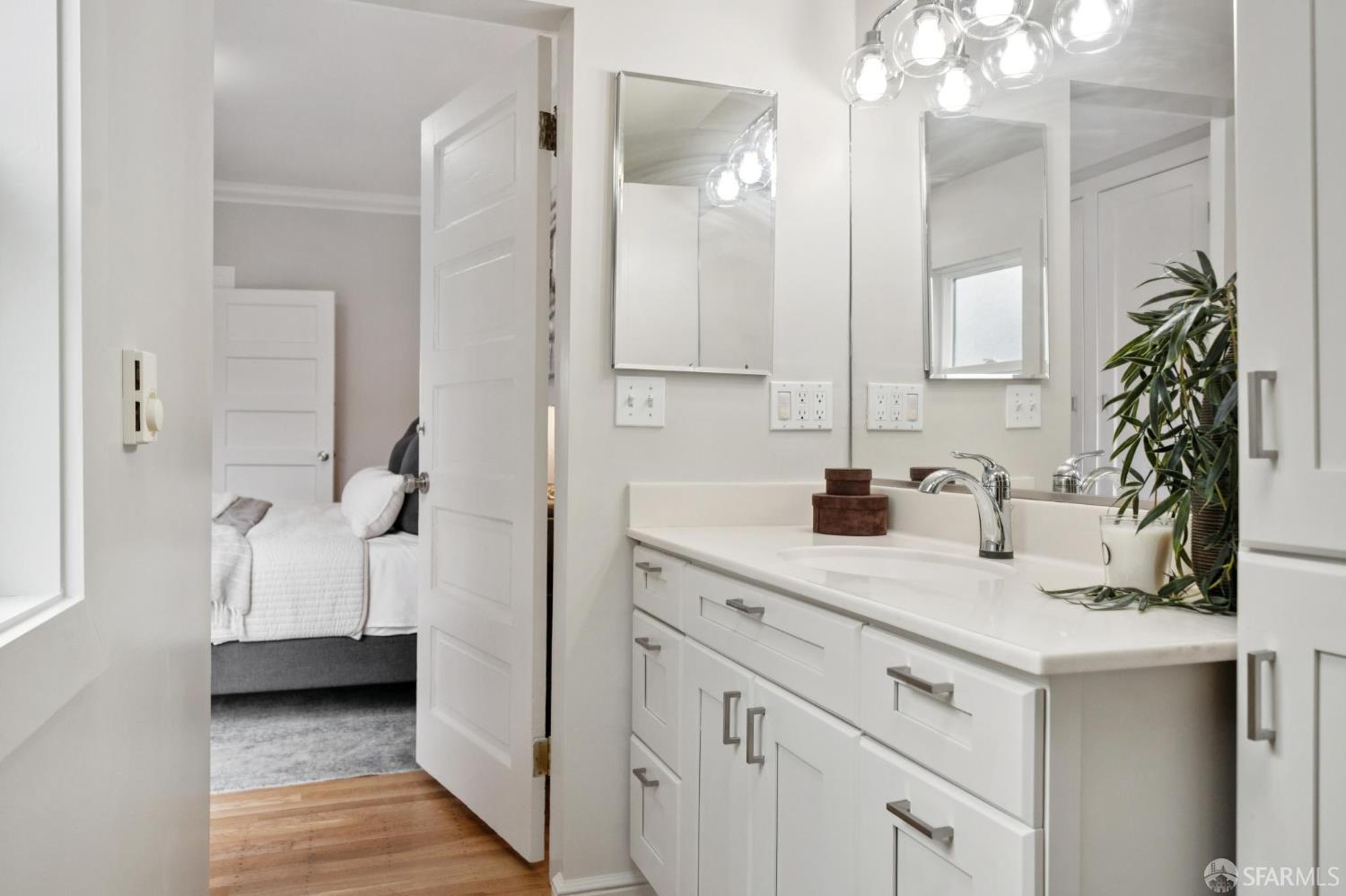 Detail Gallery Image 20 of 37 For 4025 Folsom St, San Francisco,  CA 94110 - 3 Beds | 2/1 Baths