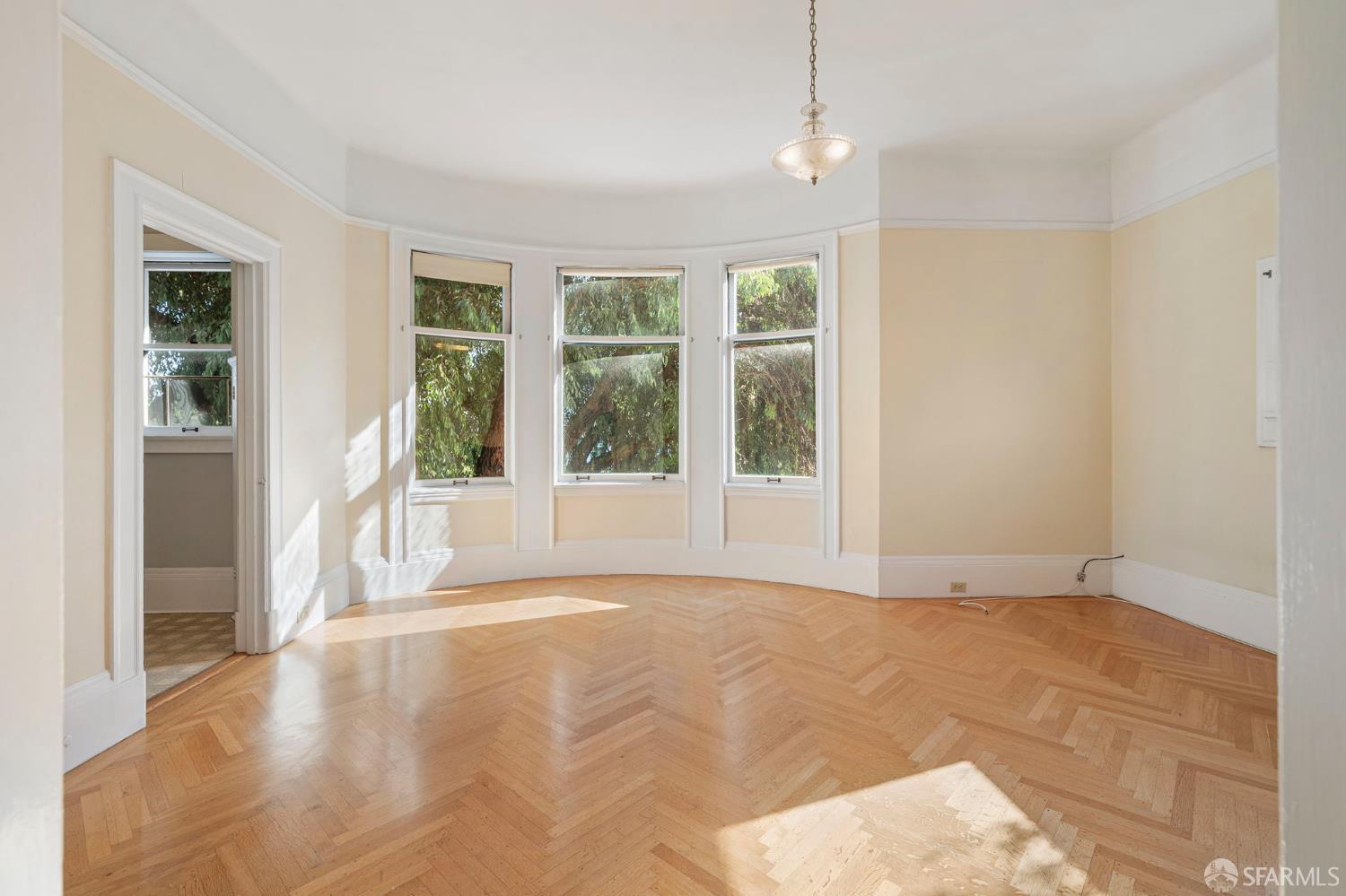 Detail Gallery Image 14 of 62 For 2 Hugo St, San Francisco,  CA 94122 - – Beds | – Baths