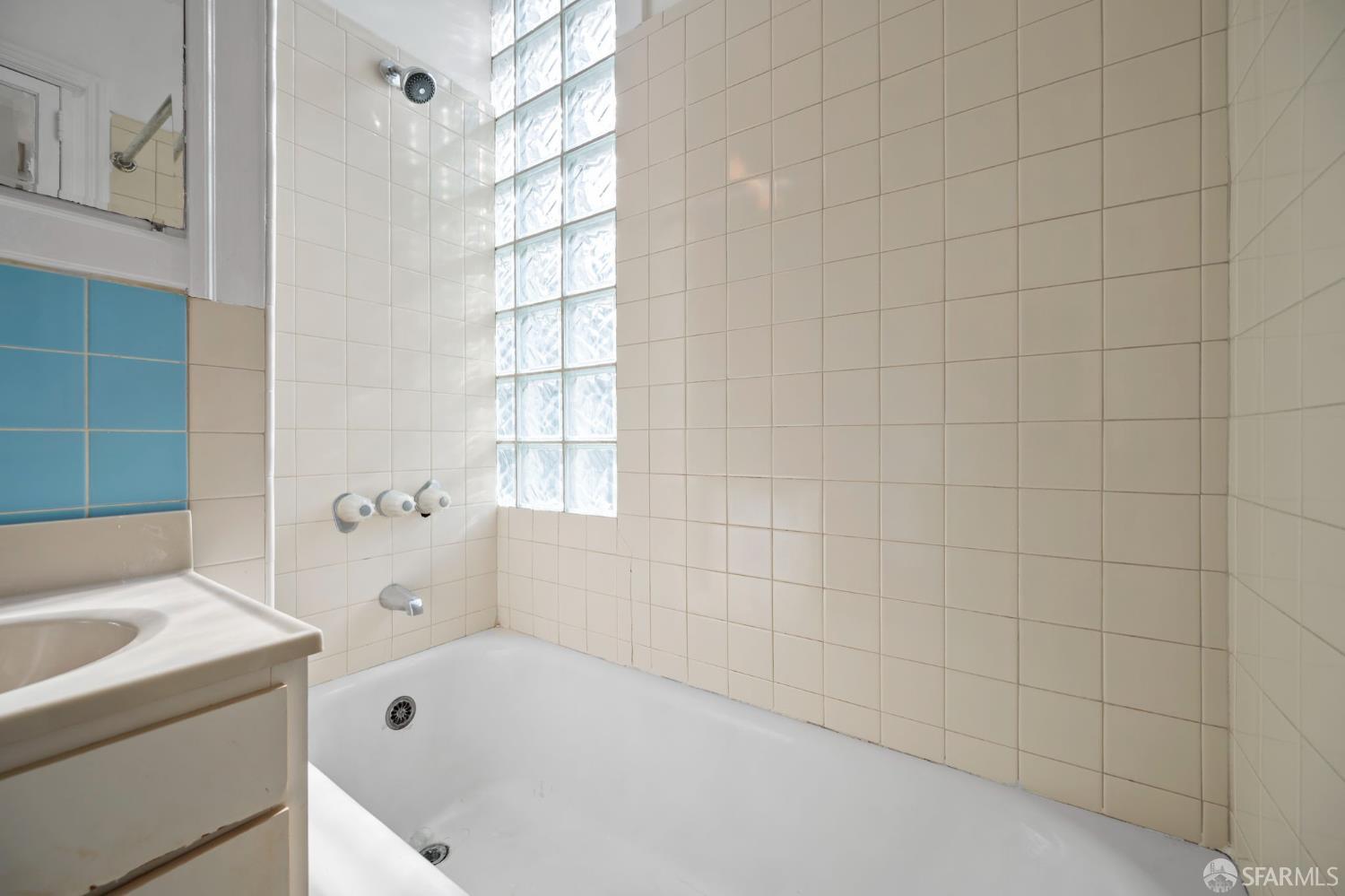 Detail Gallery Image 31 of 62 For 2 Hugo St, San Francisco,  CA 94122 - – Beds | – Baths