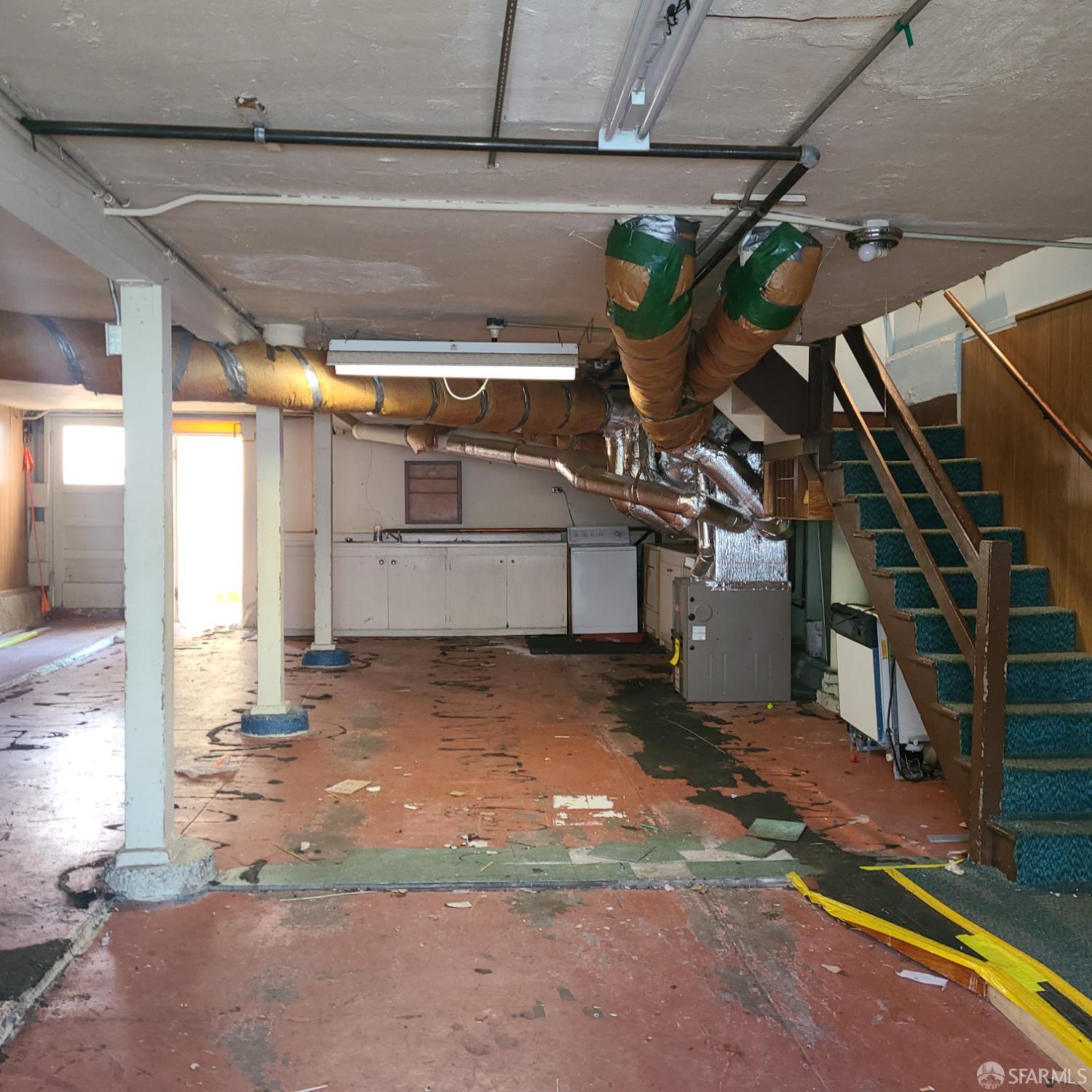 Detail Gallery Image 43 of 56 For 519 12th Ave, San Francisco,  CA 94118 - 4 Beds | 1/2 Baths