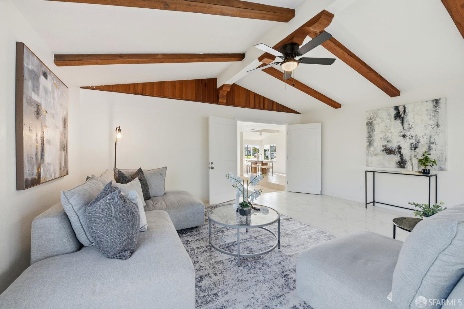 Detail Gallery Image 18 of 33 For 2671 Hawthorne Ave, Hayward,  CA 94545 - 5 Beds | 4 Baths