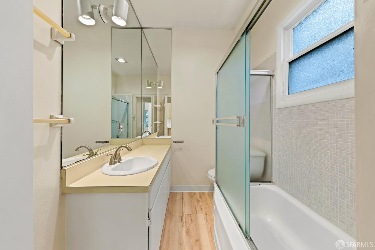 Detail Gallery Image 25 of 87 For 1272 Sacramento St, San Francisco,  CA 94108 - – Beds | – Baths