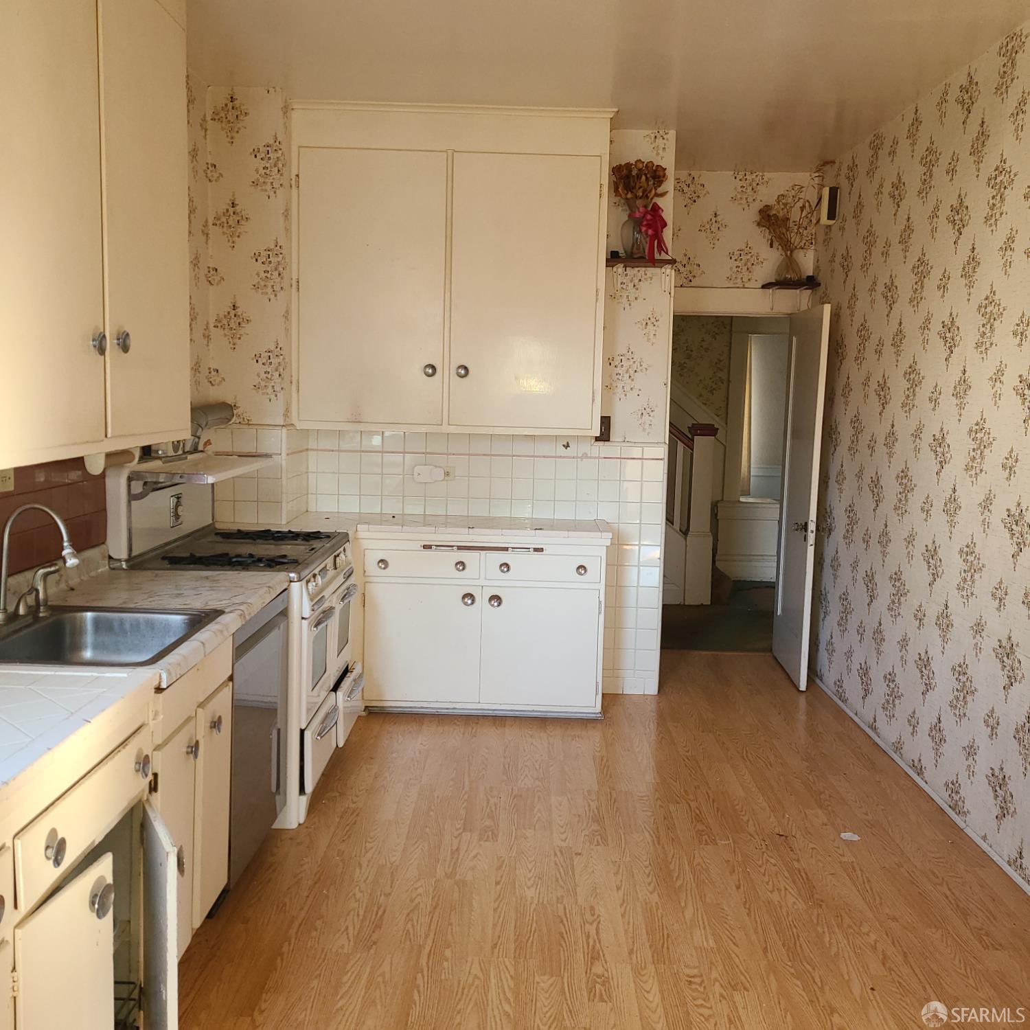 Detail Gallery Image 26 of 56 For 519 12th Ave, San Francisco,  CA 94118 - 4 Beds | 1/2 Baths