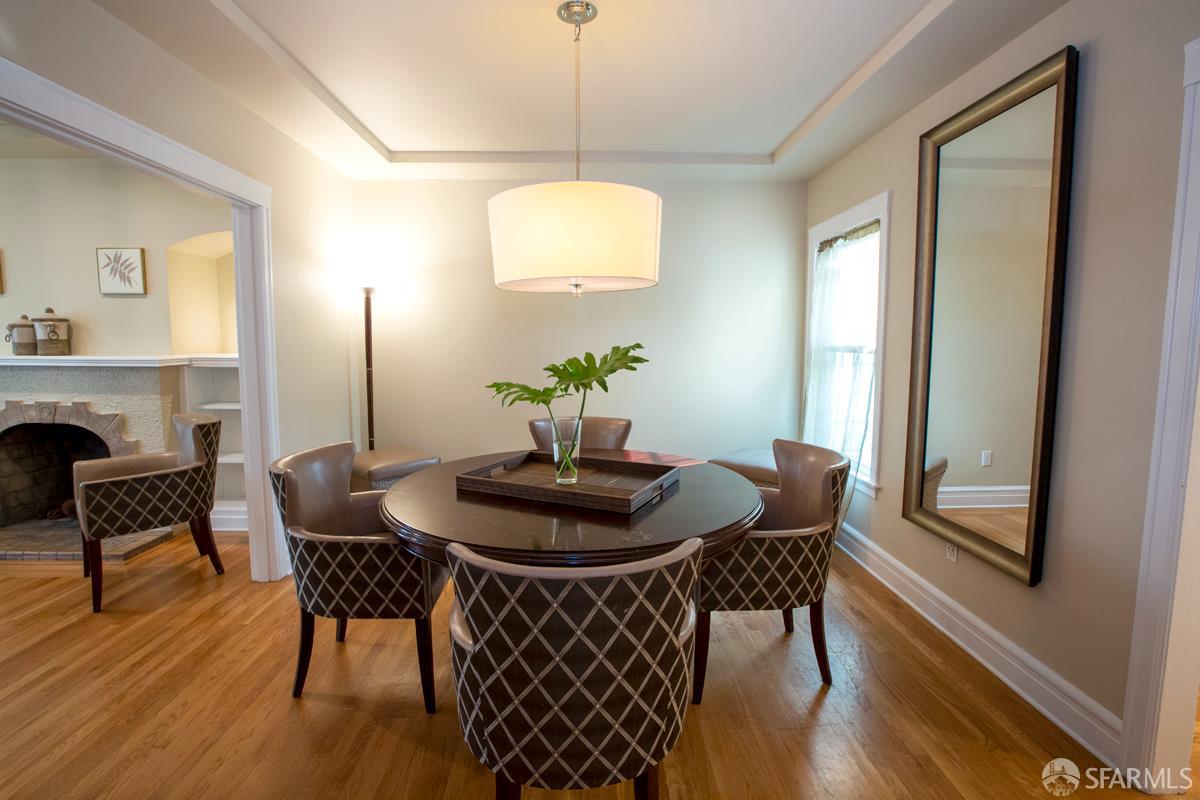 Detail Gallery Image 2 of 23 For 3627 Scott St, San Francisco,  CA 94123 - 5 Beds | 2 Baths