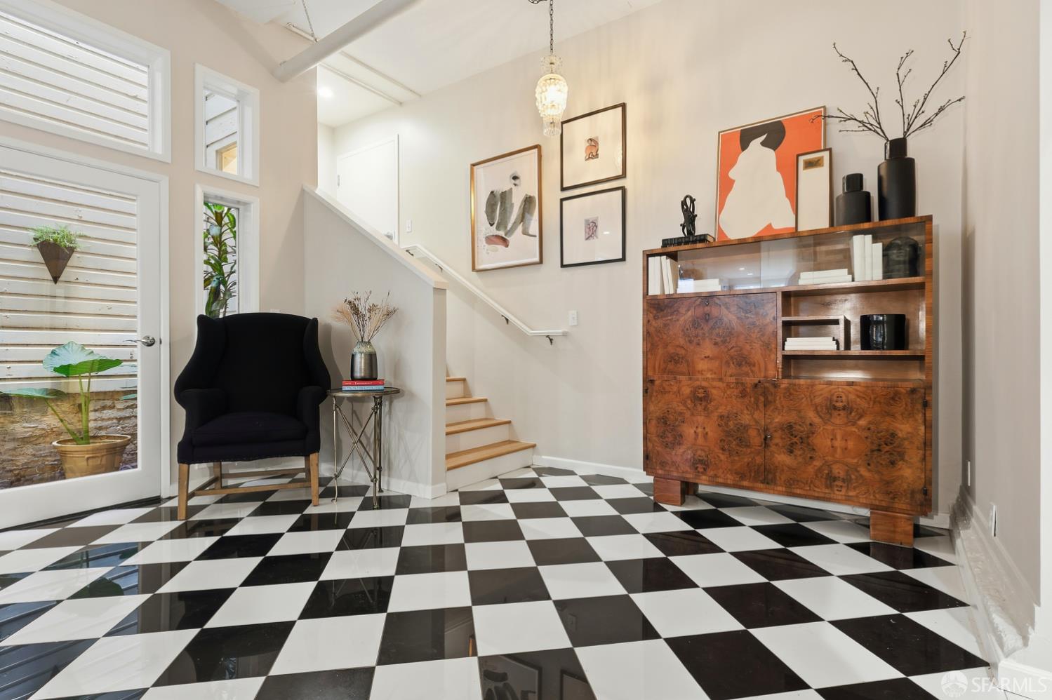 Detail Gallery Image 6 of 37 For 741 Filbert St, San Francisco,  CA 94133 - 2 Beds | 2 Baths