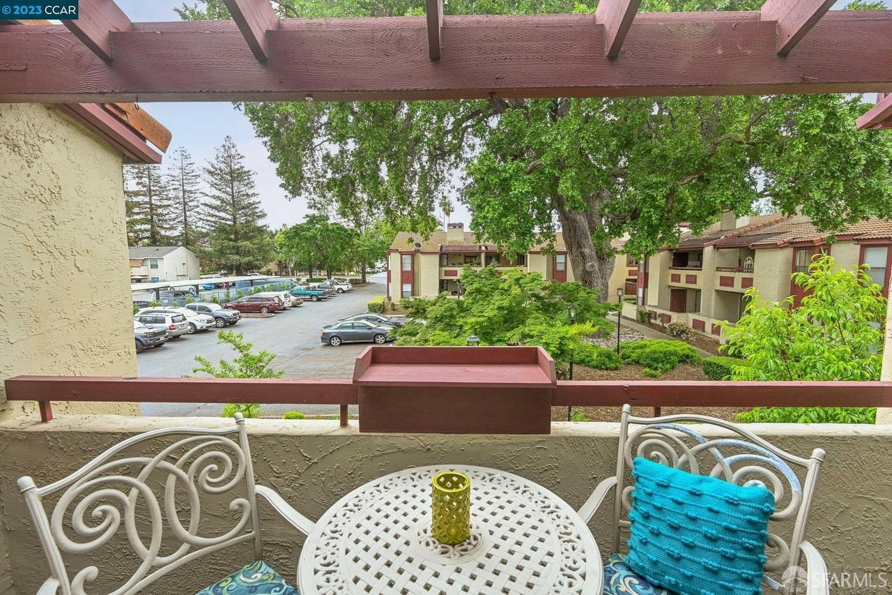 Detail Gallery Image 17 of 25 For 1391 Monument Blvd #20,  Concord,  CA 94520 - 2 Beds | 1/1 Baths