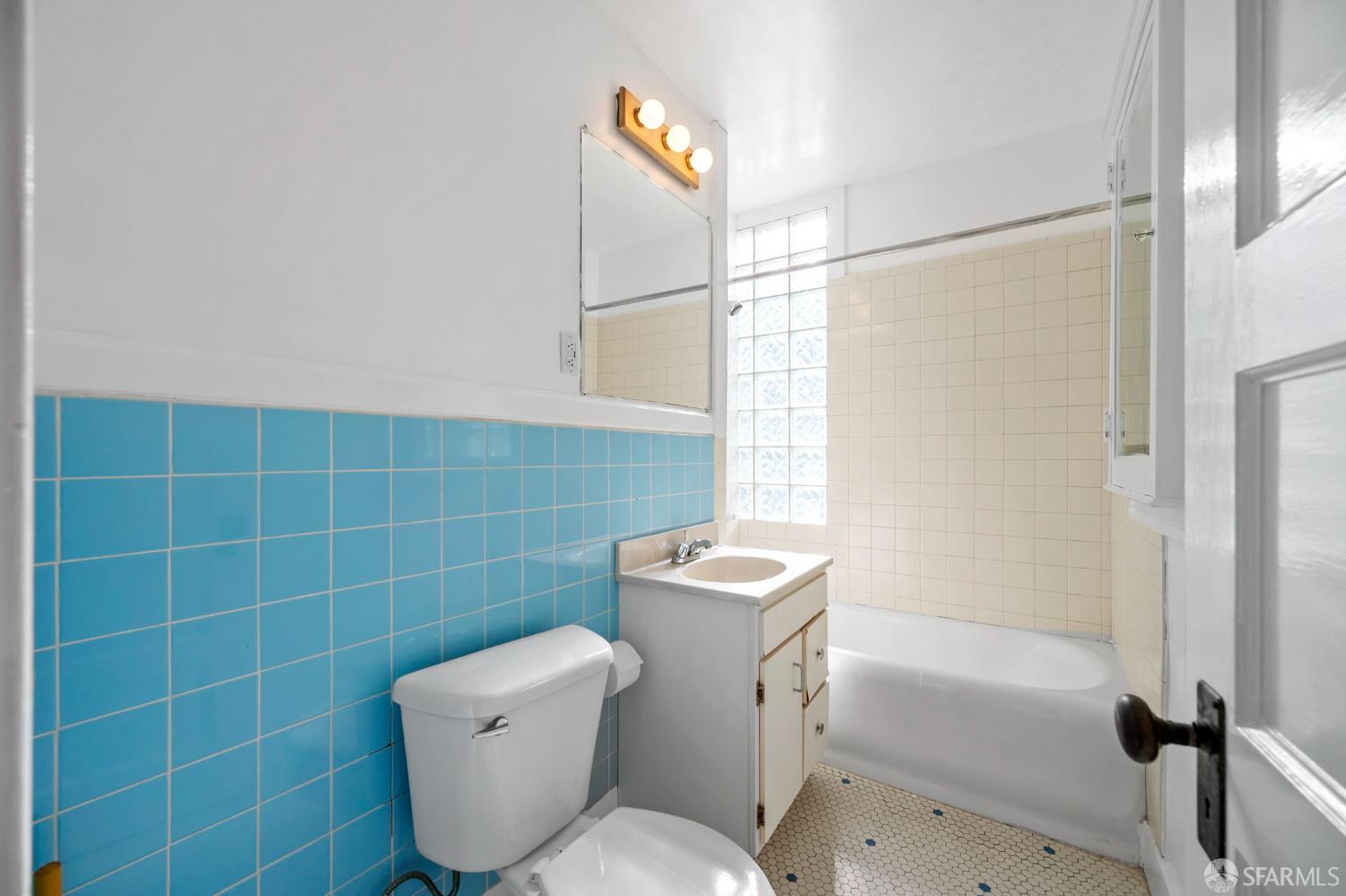 Detail Gallery Image 30 of 62 For 2 Hugo St, San Francisco,  CA 94122 - – Beds | – Baths