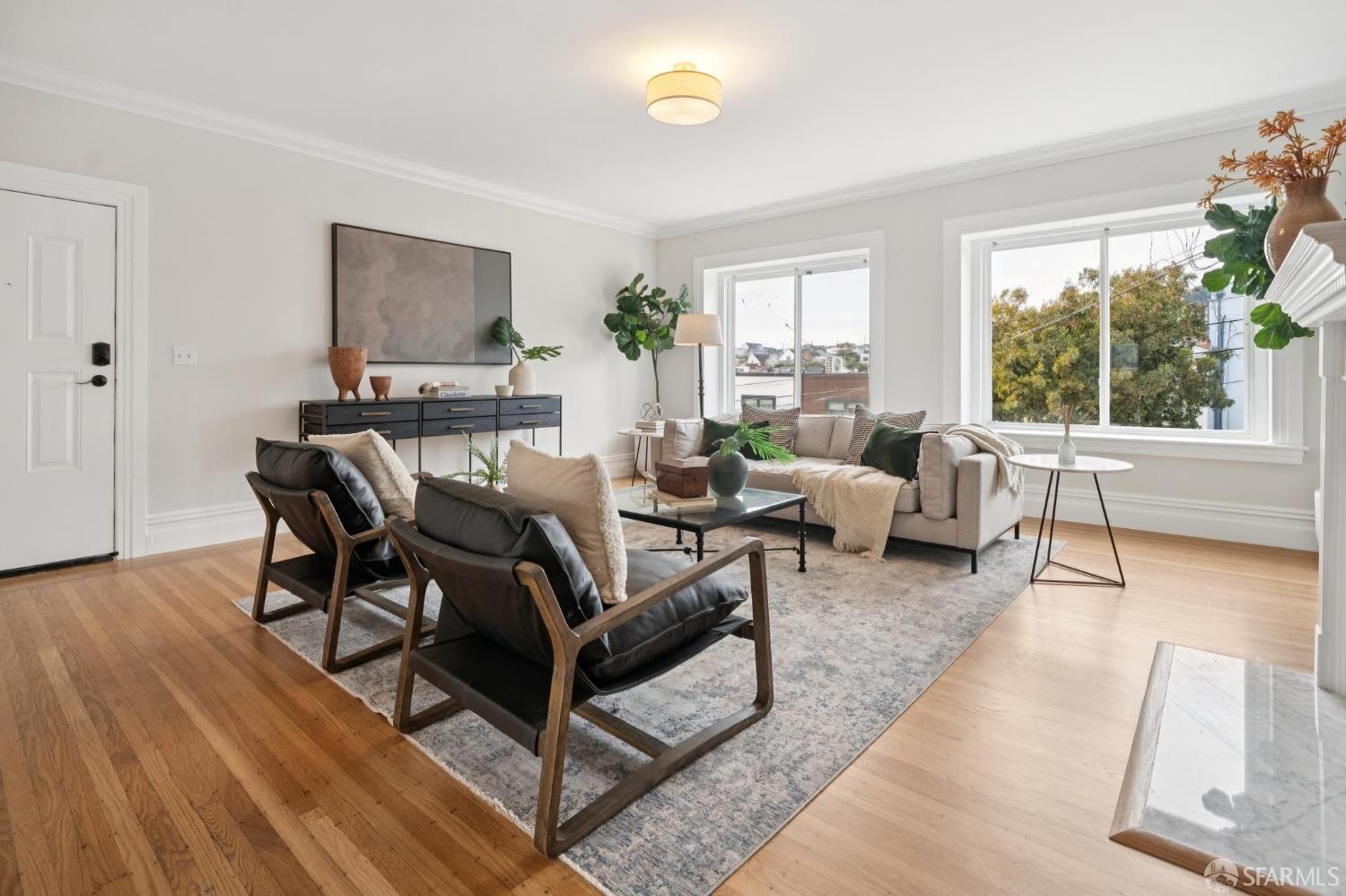 Detail Gallery Image 4 of 37 For 4025 Folsom St, San Francisco,  CA 94110 - 3 Beds | 2/1 Baths