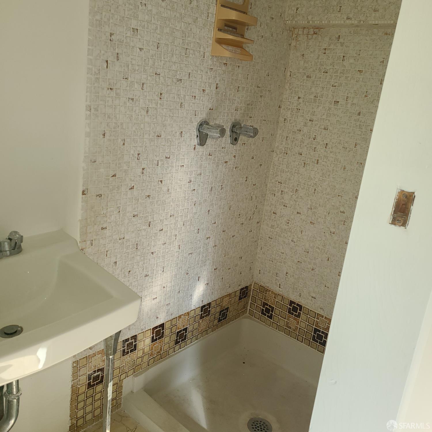 Detail Gallery Image 50 of 56 For 519 12th Ave, San Francisco,  CA 94118 - 4 Beds | 1/2 Baths